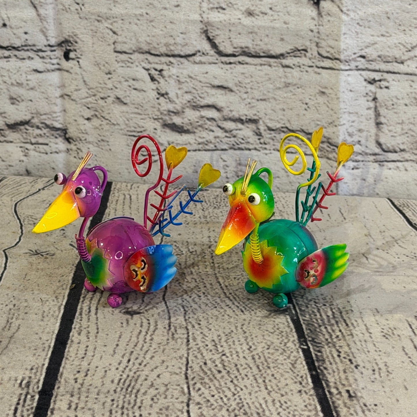 10cm x 10cm Small Colourful Bird Green Metal Tin Standing Ornament Statue8
