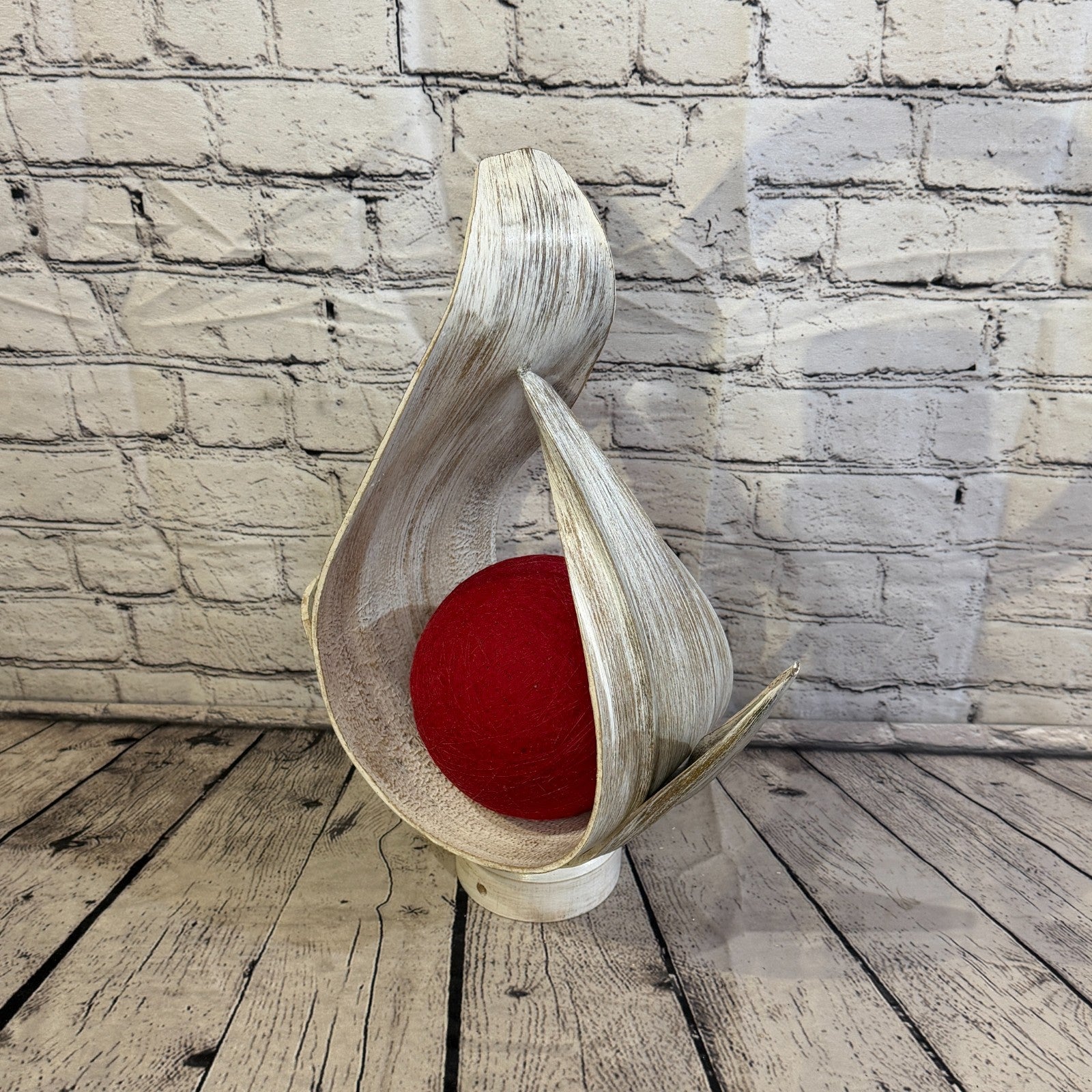 Red Light White Natural 45cm Tall Leaf Lamp Twist LED UK Mains Plug Design 80