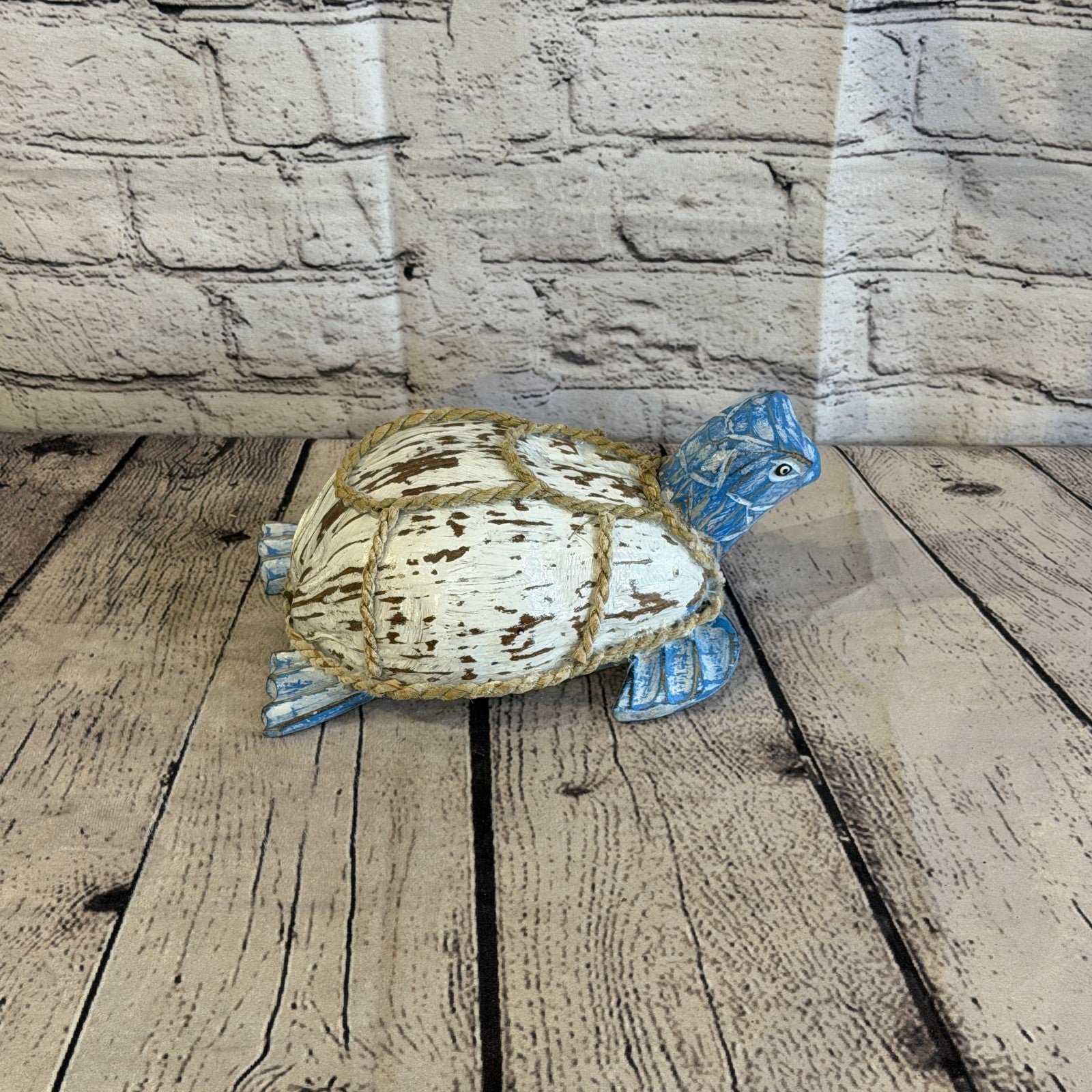 White Body Blue Folk Art Painted Turtle Coconut Shell Ornaments Hanging Decor3