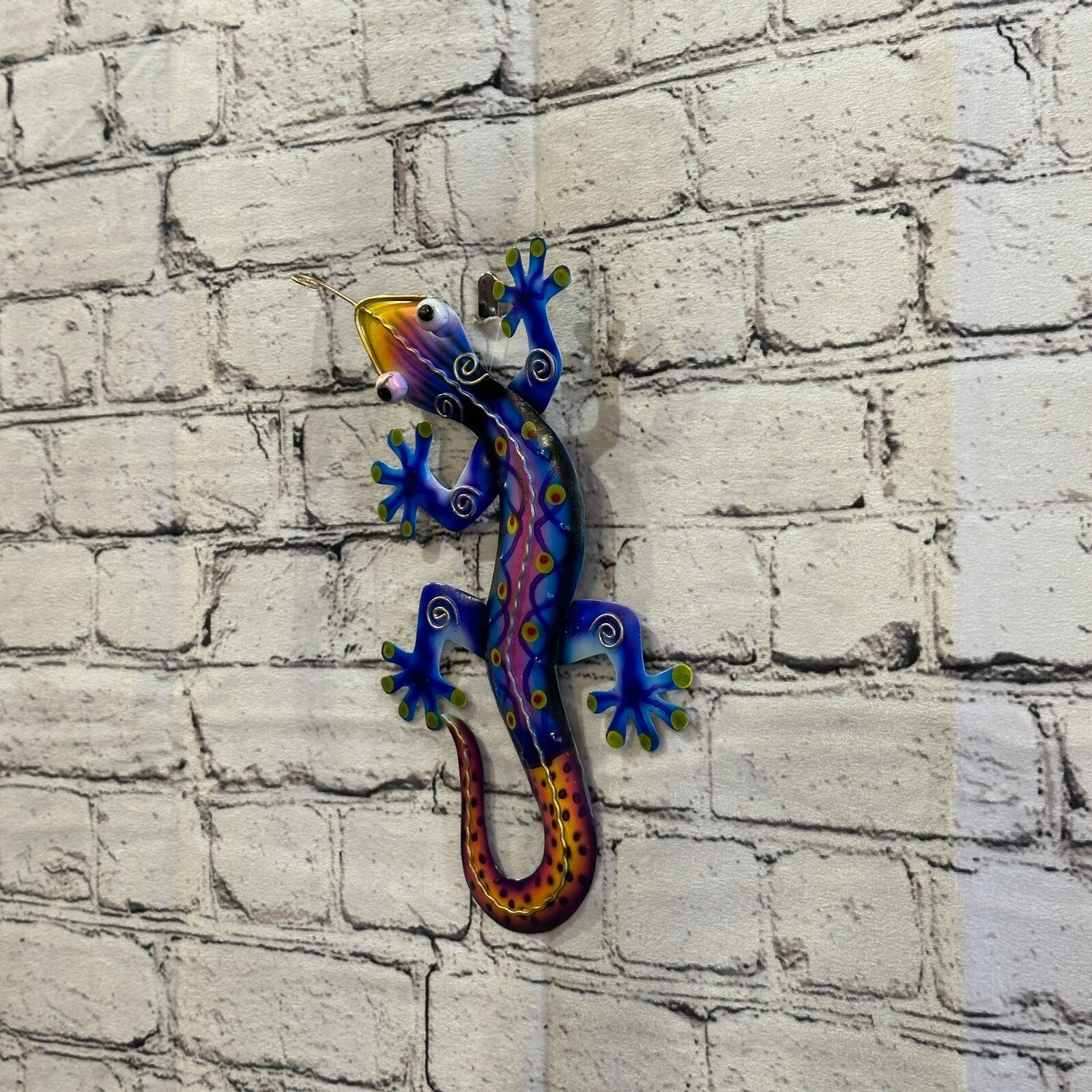 25cm x 12cm Blue Gecko Lizard Metal Tin Wall Hanging Ornament Painted Statue1