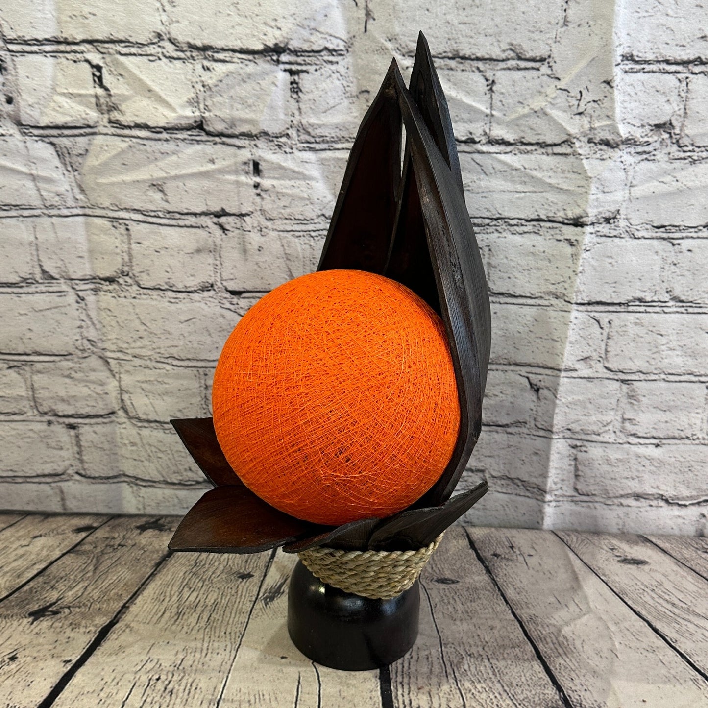 Orange Brown Leaf Natural 40cm Tall Leaf Lamp Twist LED UK Mains Plug Design 91