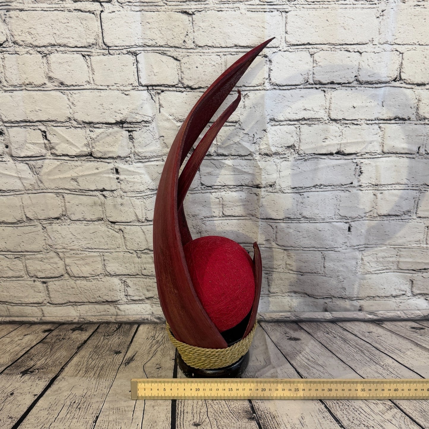 Red Light Red Natural 55cm Tall Leaf Lamp Twist LED UK Mains Plug Design 66