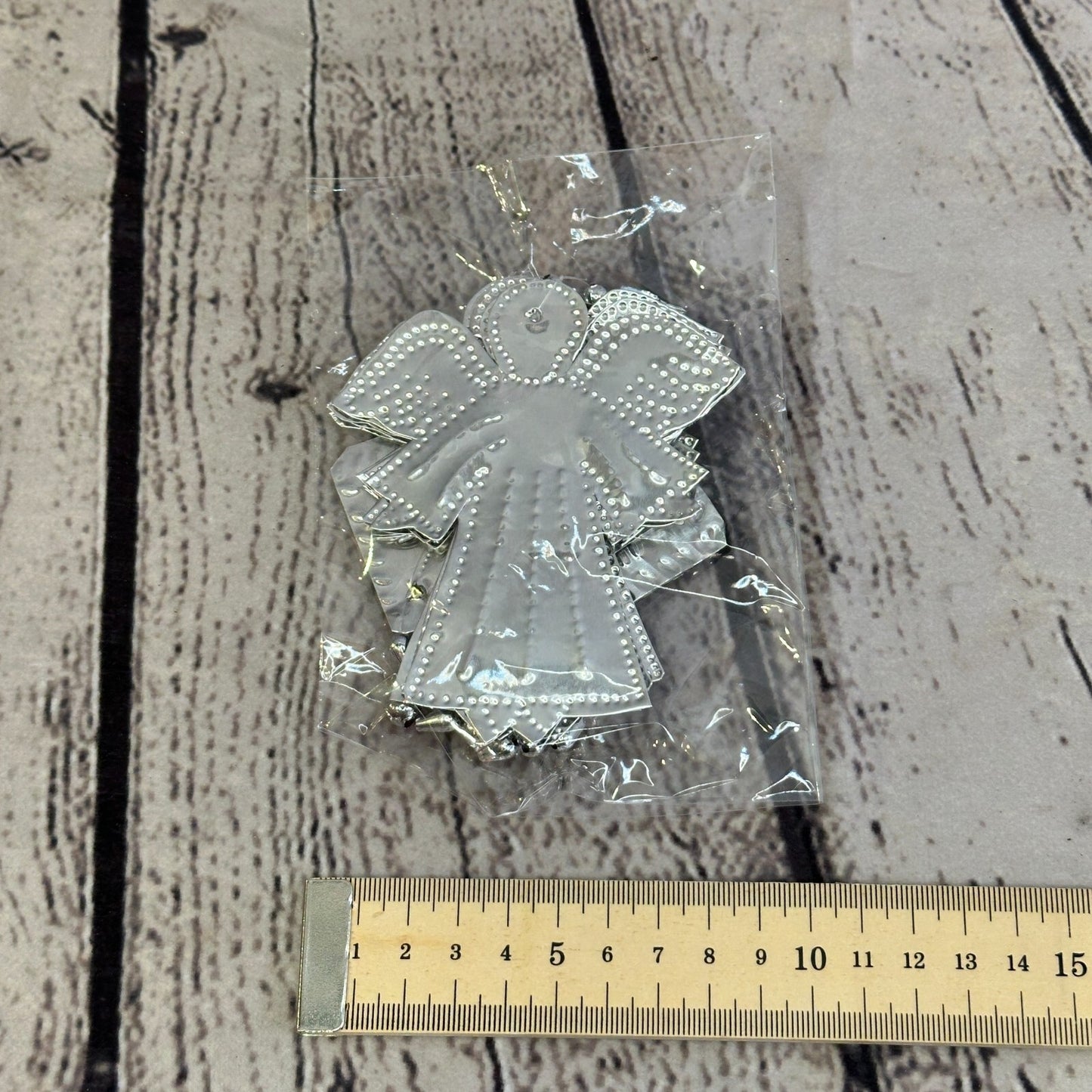 Aluminium Stamped Sitting Angel String Wall Hangings Home Decoration2