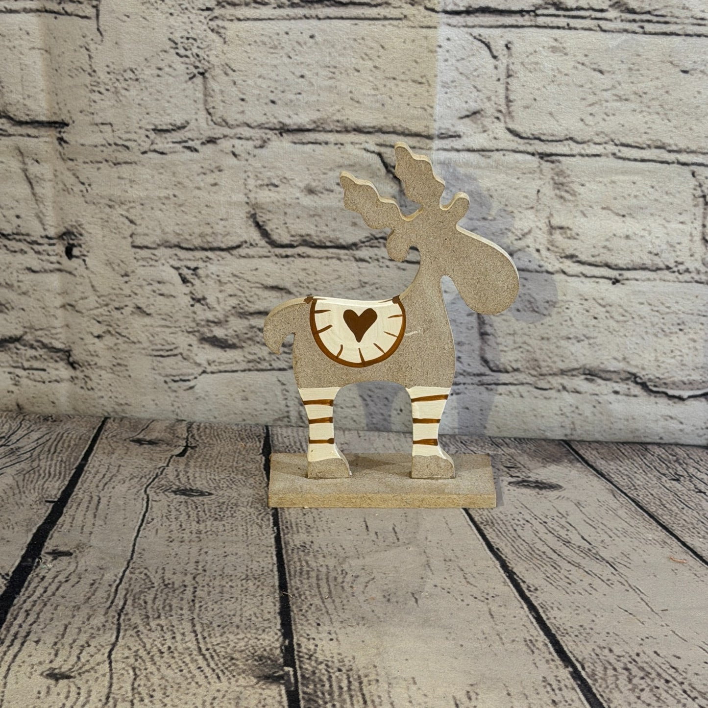 18cm x 10cm Grey Heart Handcrafted Wood Reindeer Xmas Christmas Ornament Antlers4