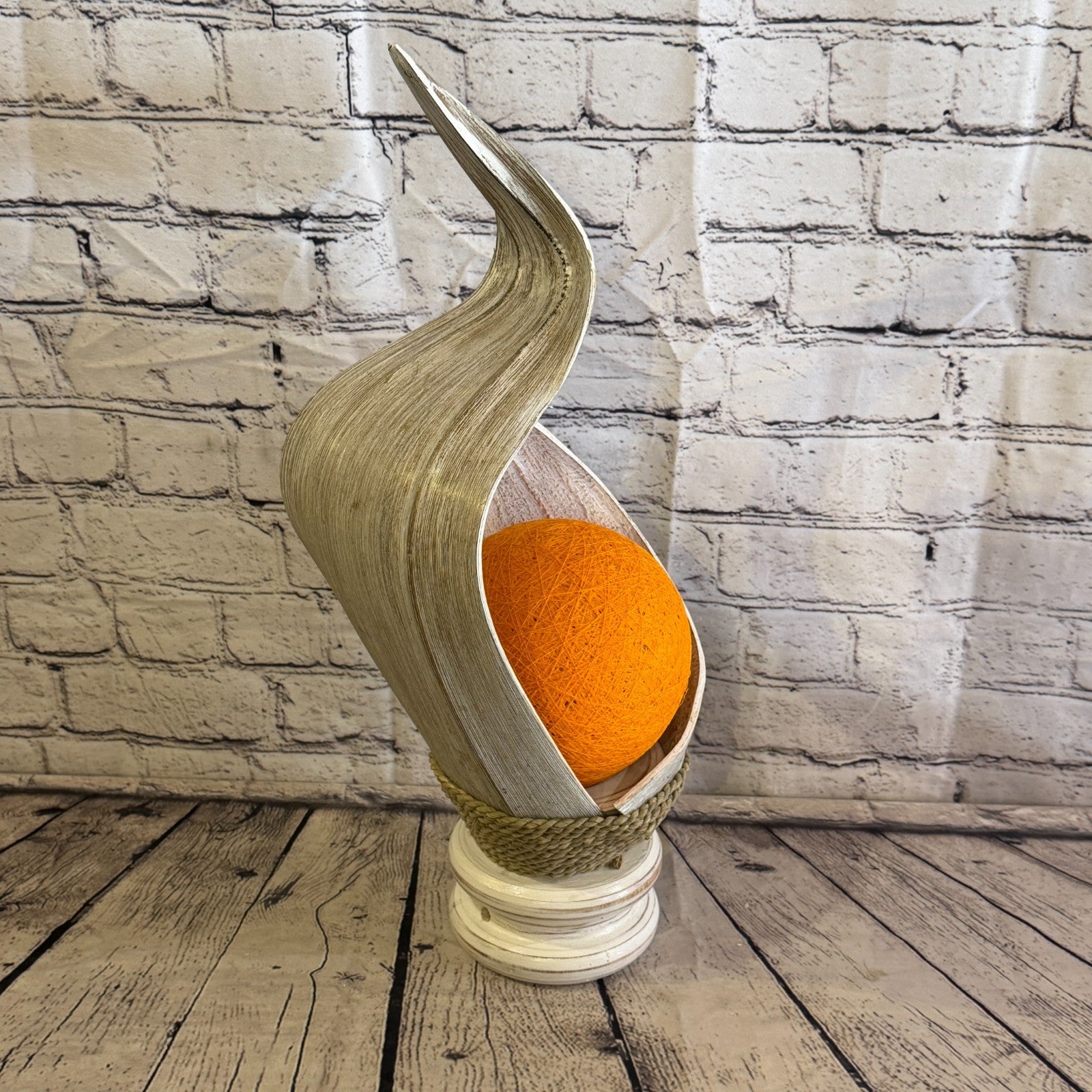 Orange Light White Natural 45cm Tall Leaf Lamp Twist LED UK Mains Plug Design 122