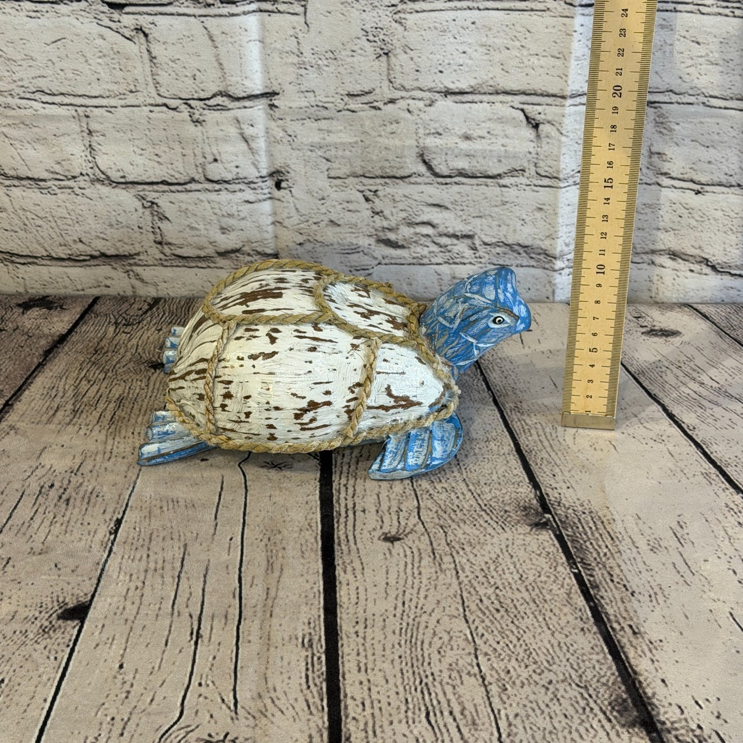 White Body Blue Folk Art Painted Turtle Coconut Shell Ornaments Hanging Decor5