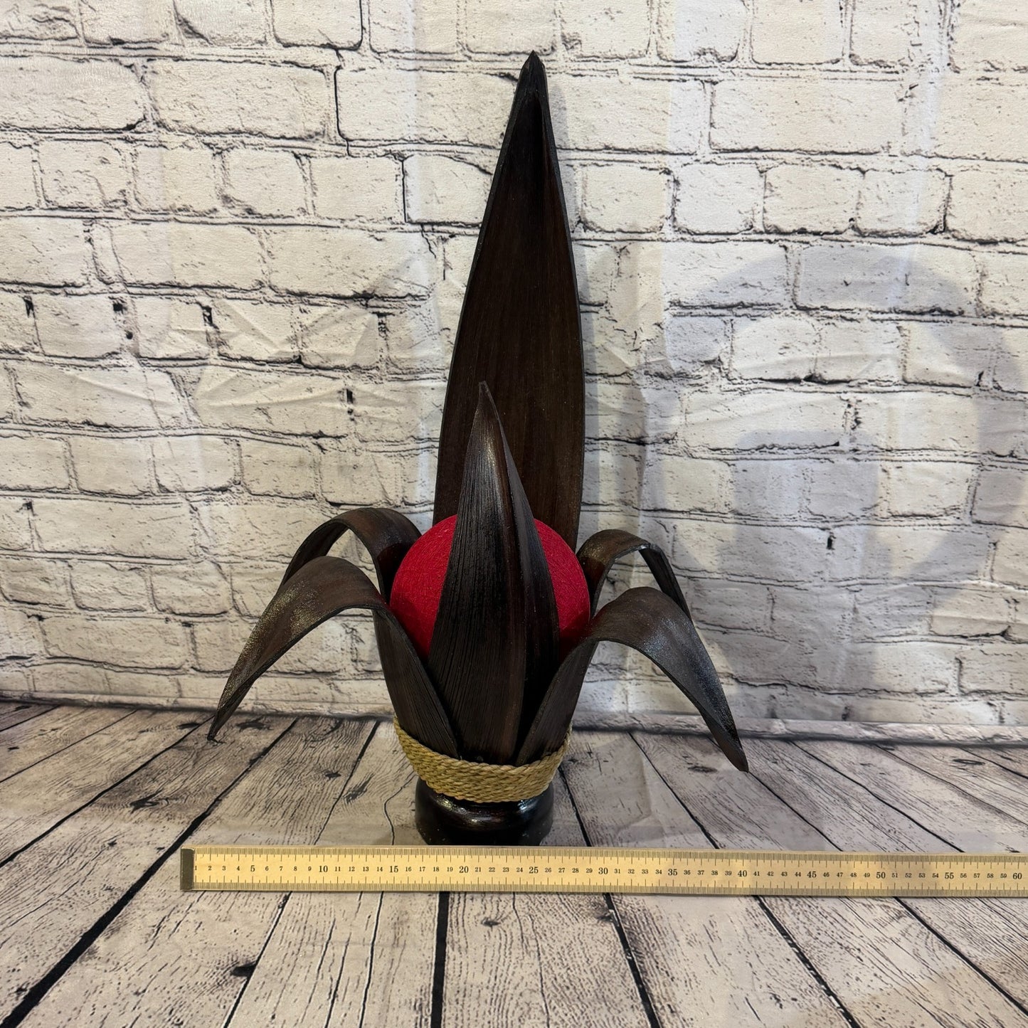Red Light Brown Natural 55cm Tall Leaf Lamp Twist LED UK Mains Plug Design 16
