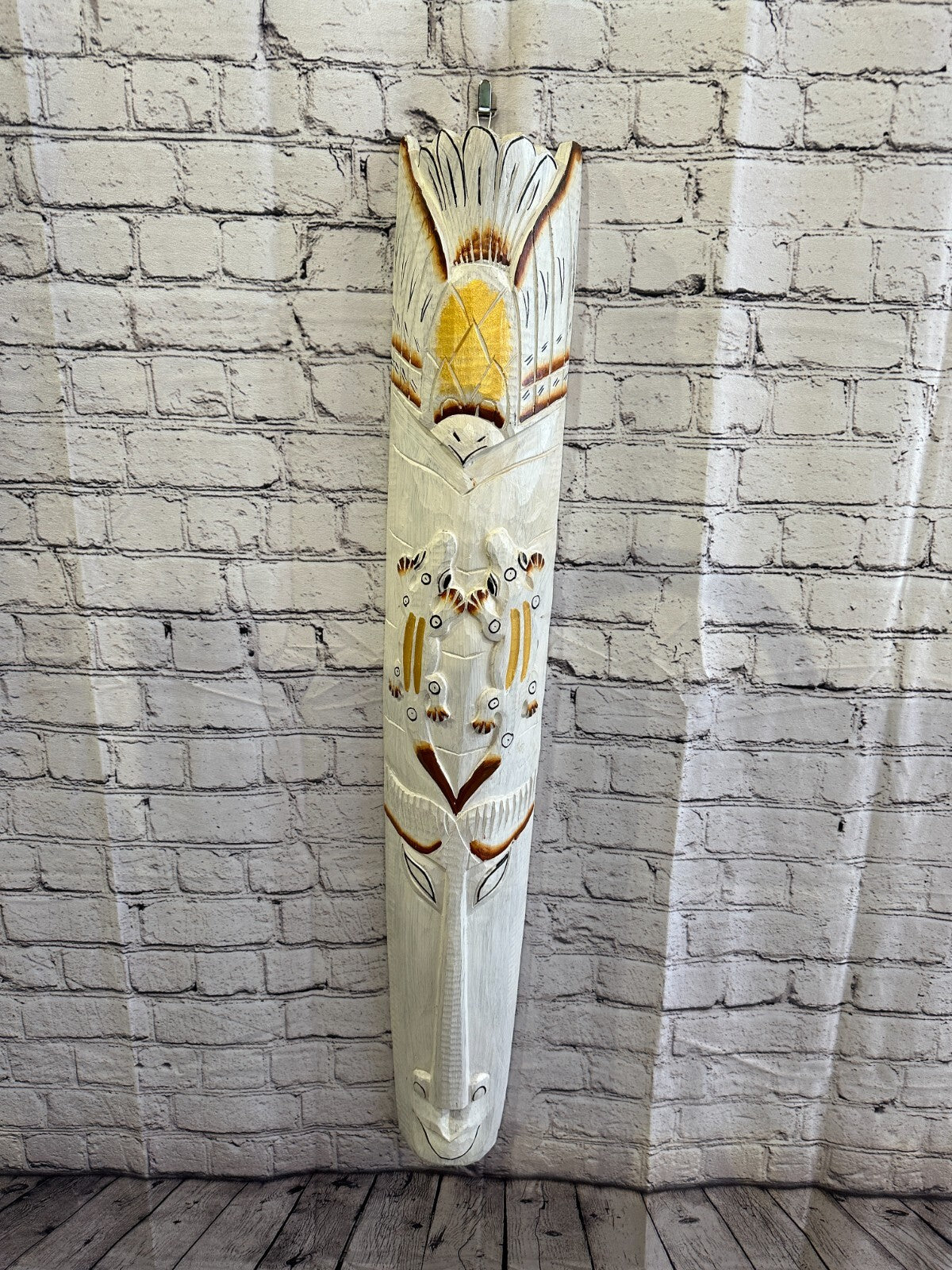 100cm White Gecko Hand Carved Fair Trade Wooden Animal Wall Art Hang Mask2