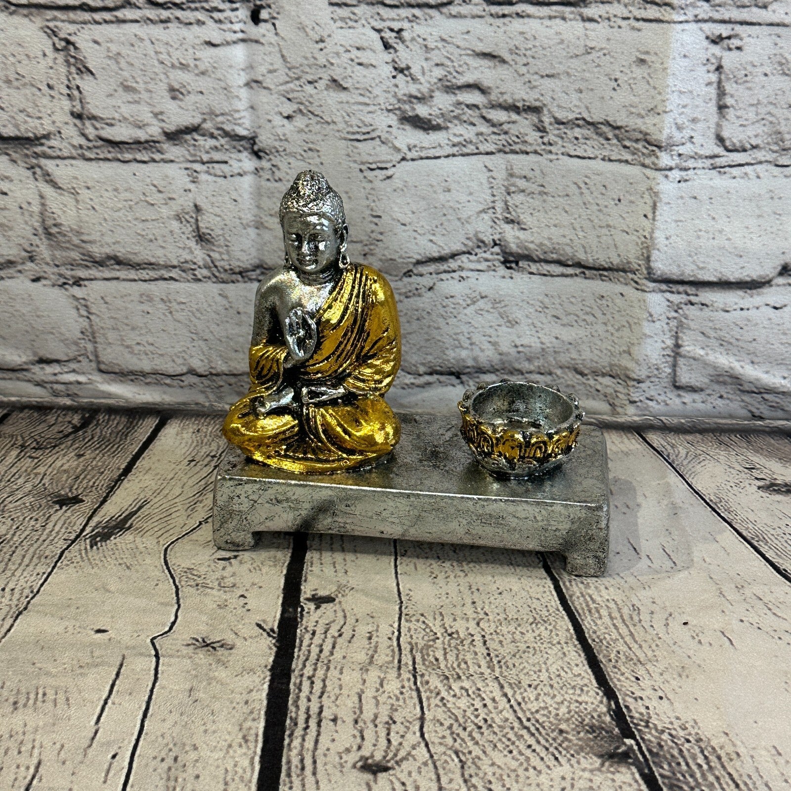 Silver And Gold 15cm x 15cm Thai Buddha Tea Light Holder Statue Resin Hindu0