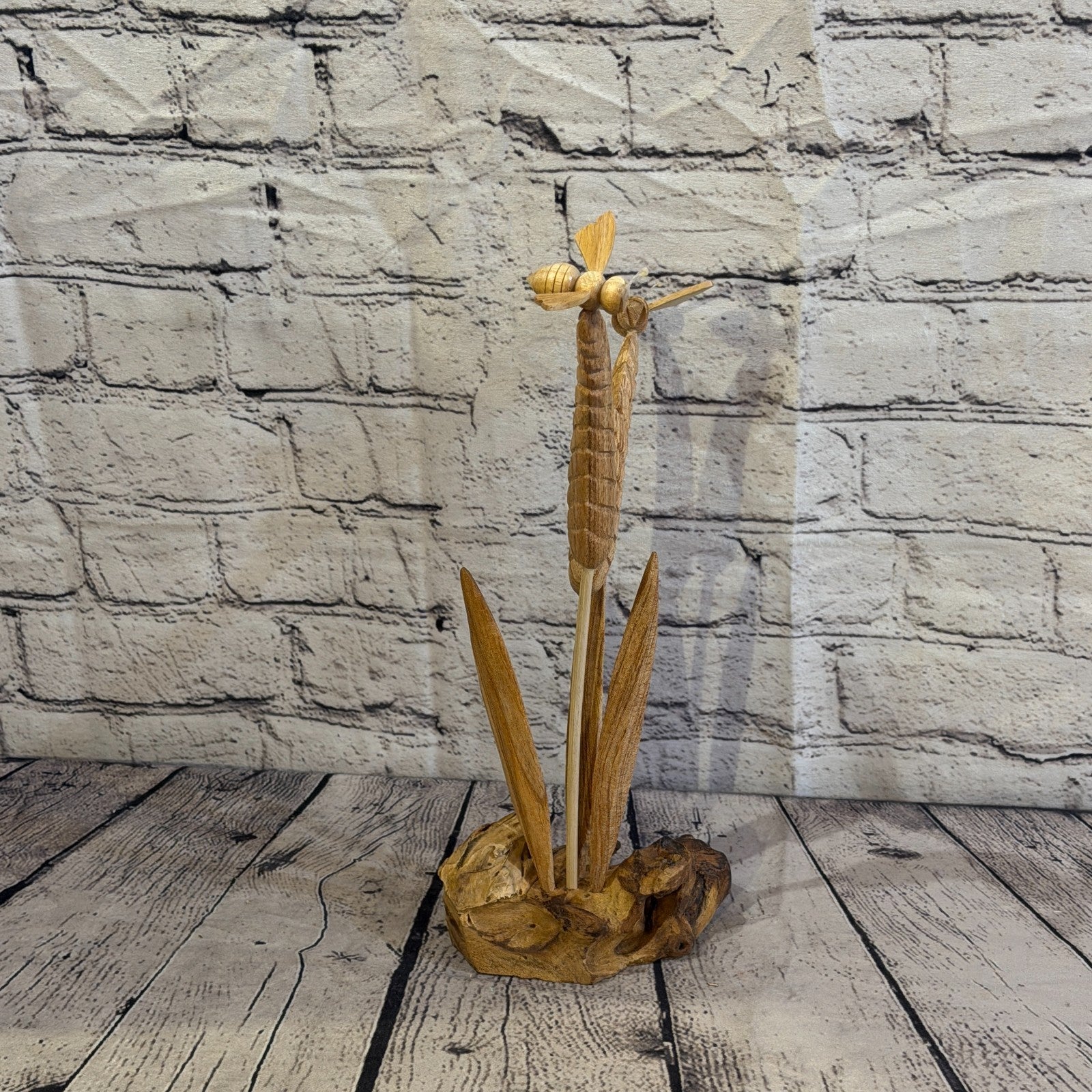 35cm 2 Bees On Wheat Reeds Stand Parasite Wood Ornament Natural Carving Wooden3