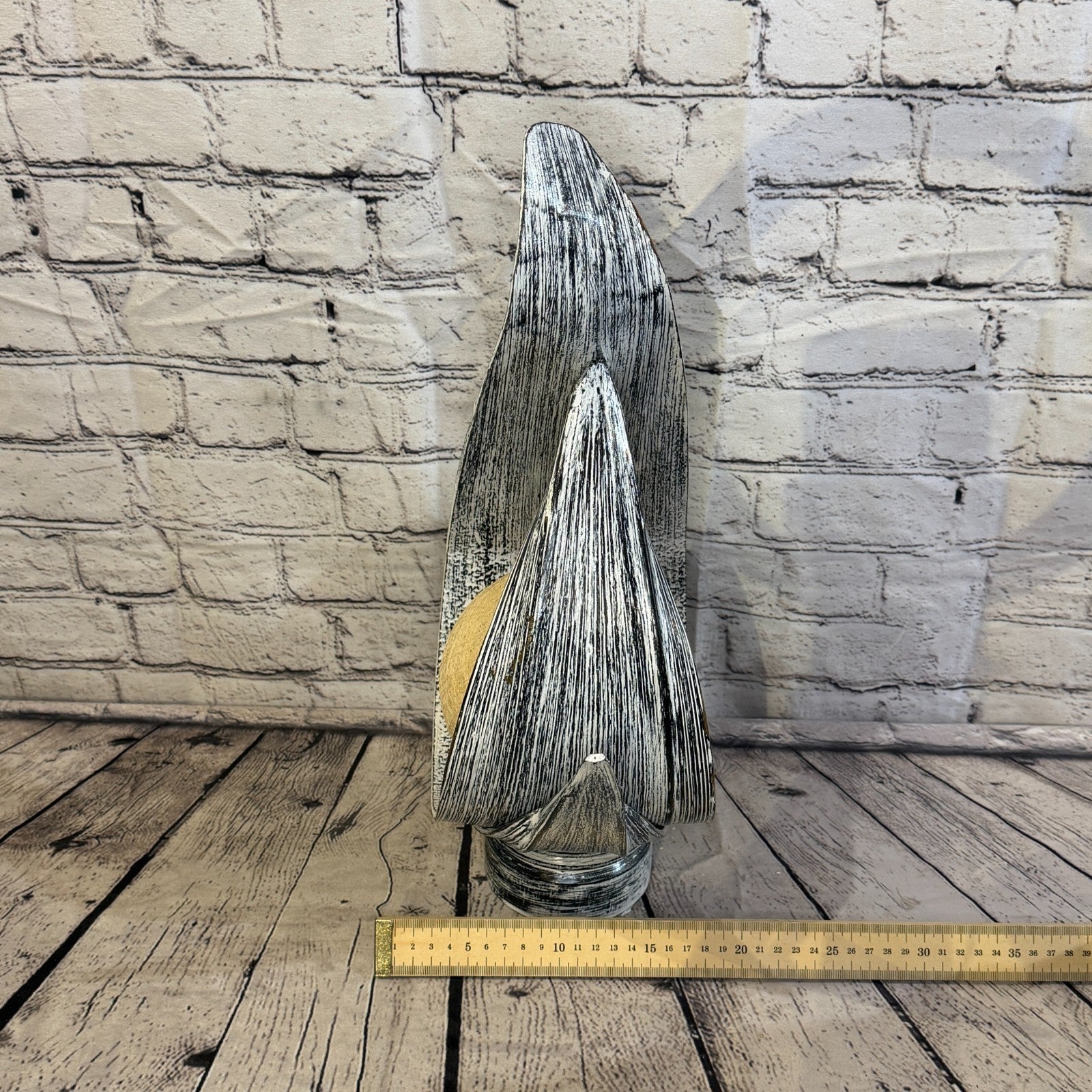 White Light Silver Natural 45cm Tall Leaf Lamp Twist LED UK Mains Plug Design 87