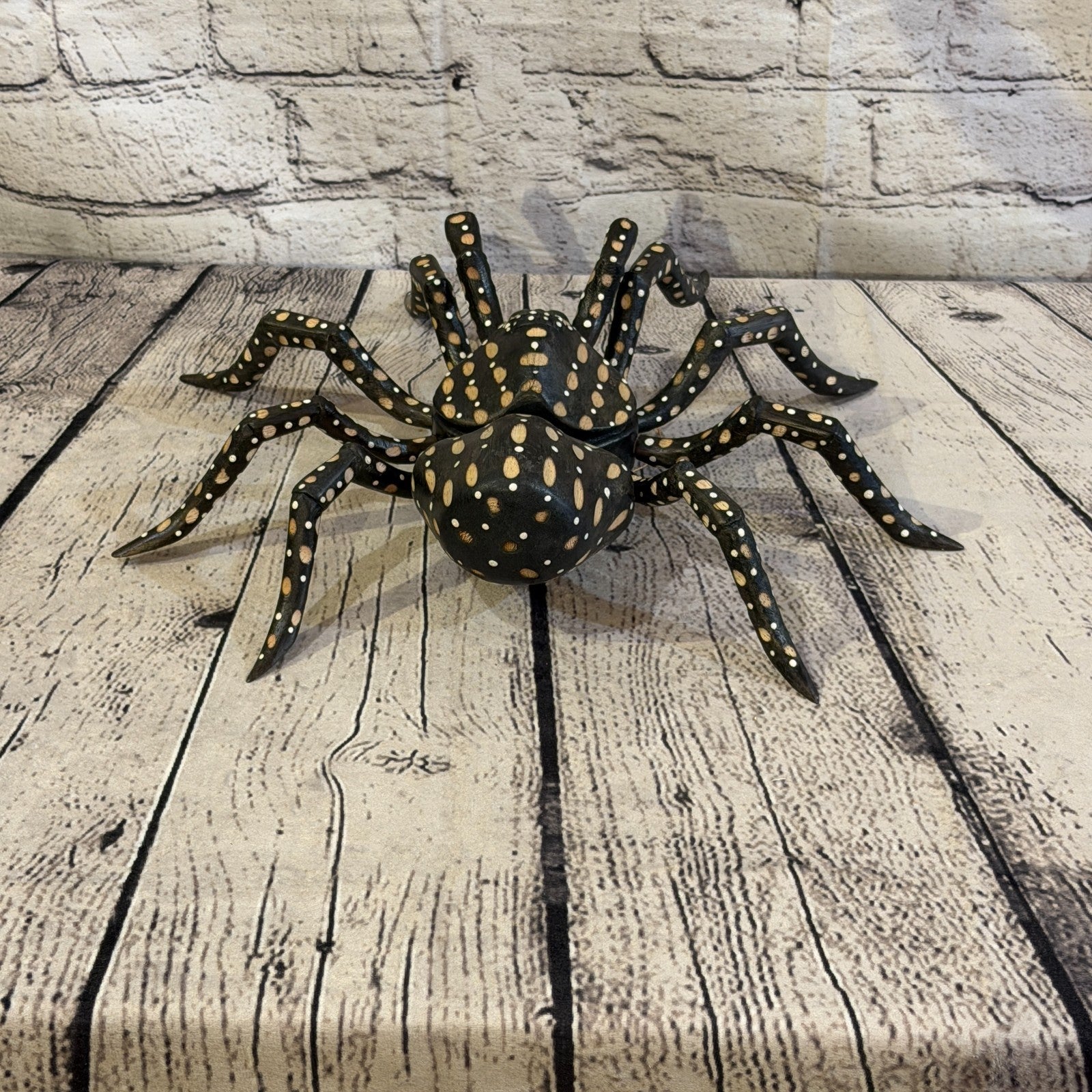 30cm x 25cm Brown Spots Wooden Spider Carving Hand Walking Tarantula Statue8