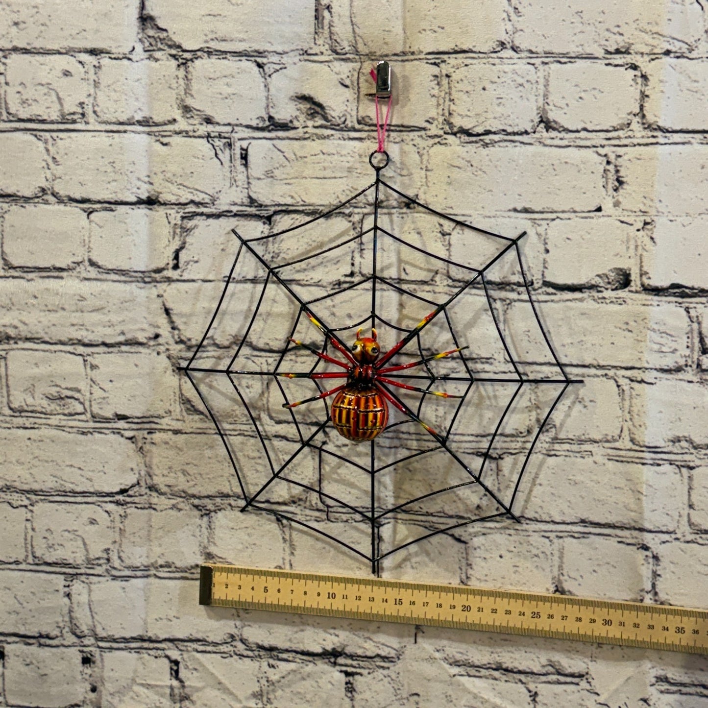 30cm x 30cm Red Spider On Web Bug Metal Tin Wall Hanging Ornament Statue3