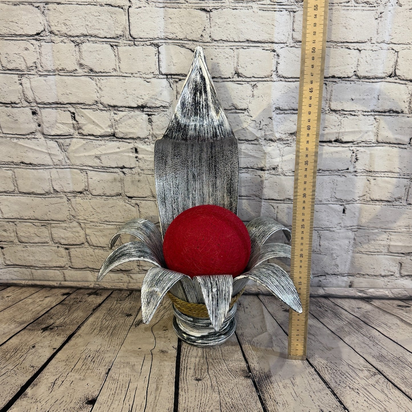 Red Light Silver Natural 50cm Tall Leaf Lamp Twist LED UK Mains Plug Design 75