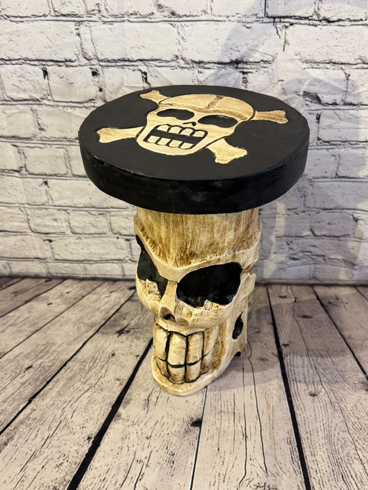 40cm x 25cm Single Skull Round Wooden Coffee Table Bar Restaurant Garden Pub0