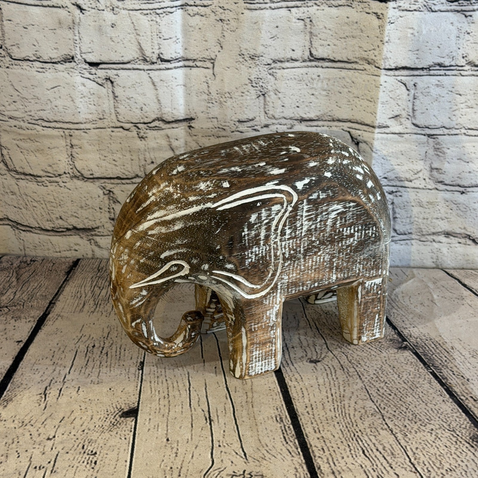 20cm x 25cm Brown Wood Wooden Standing Elephant Hand Carved Painted Statue0