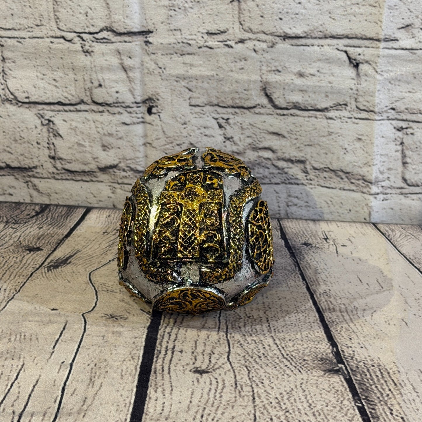 Gold Silver 15cm x 10cm Gothic Celtic Knot Skull Crucifix Statue Resin4