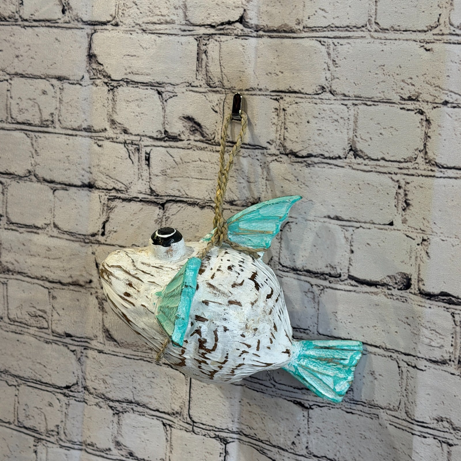 White Green Fins Folk Art Painted Puffer Fish Coconut Shell Ornaments Hanging9