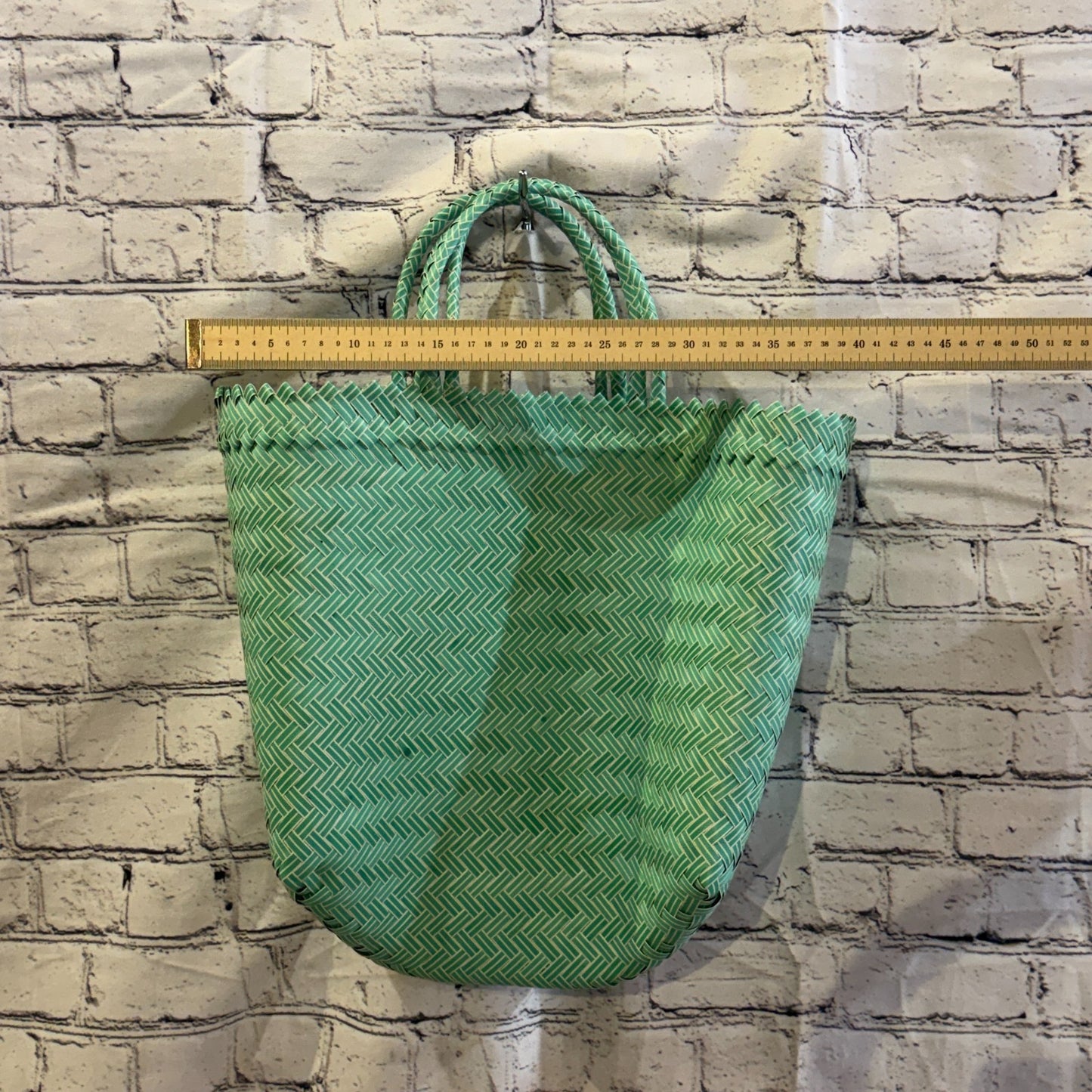 Green 40cm Handwoven Tote Bag Recycled Plastic Eco-Friendly Market Beach3