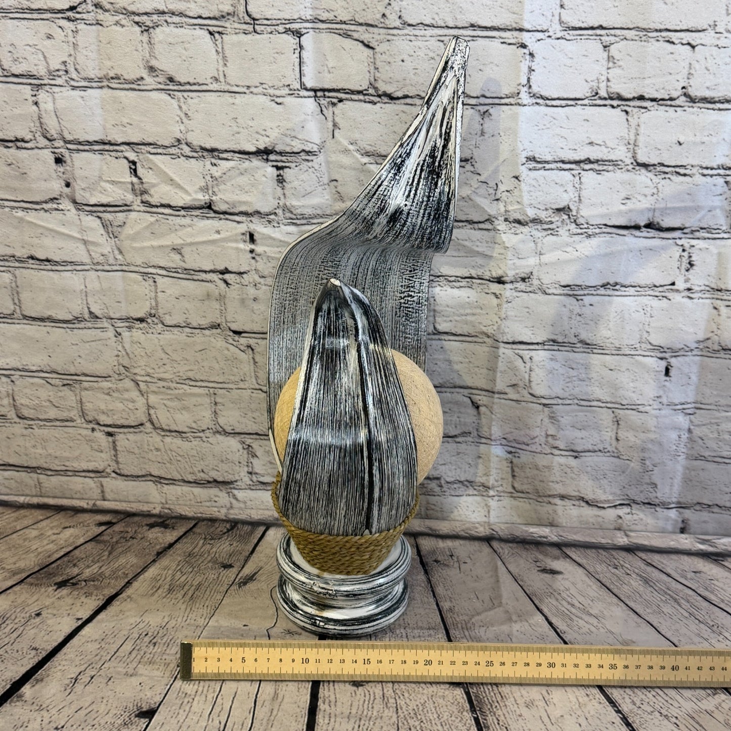 White Light Silver Natural 50cm Tall Leaf Lamp Twist LED UK Mains Plug Desig 107