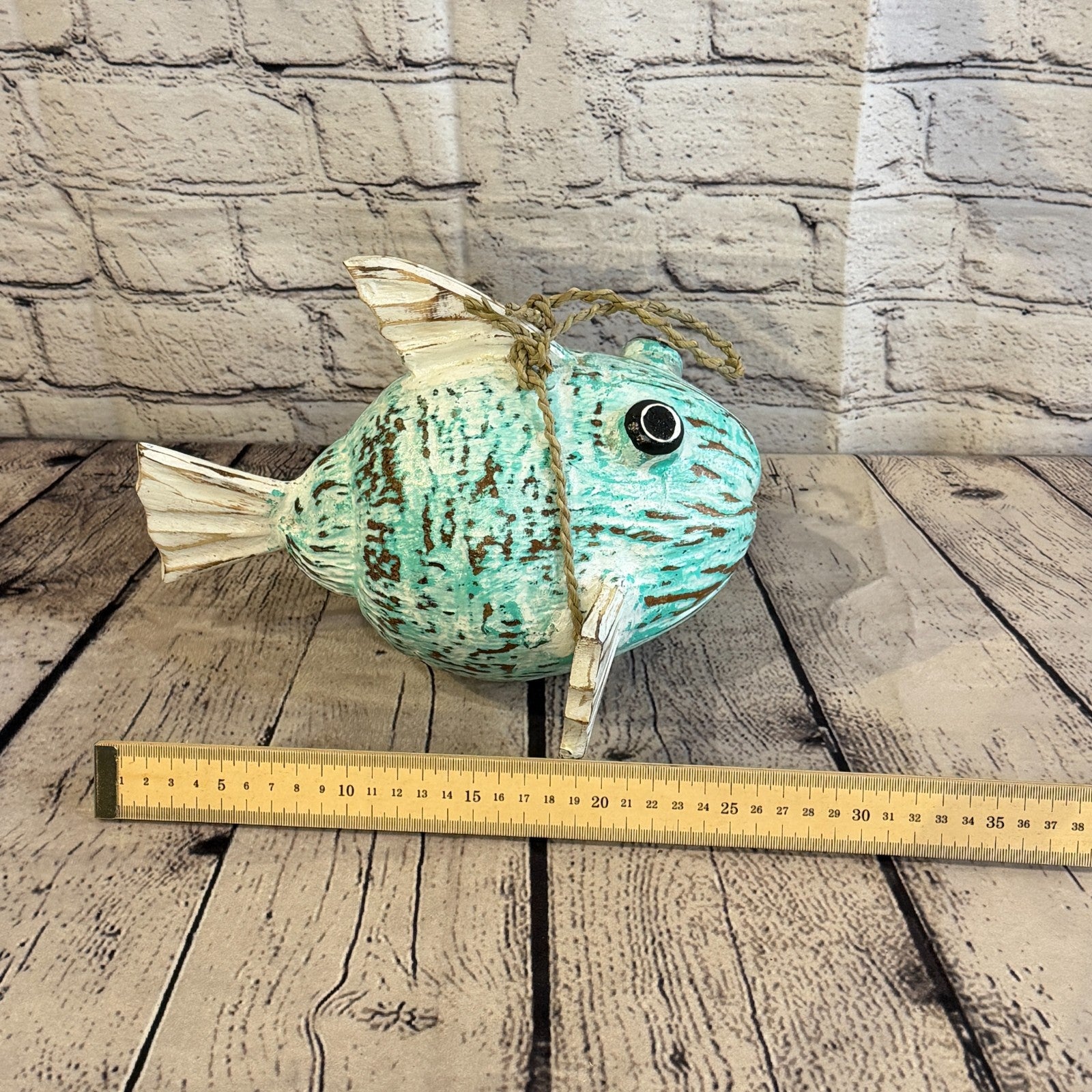Green White Fins Folk Art Painted Puffer Fish Coconut Shell Ornaments Hanging6