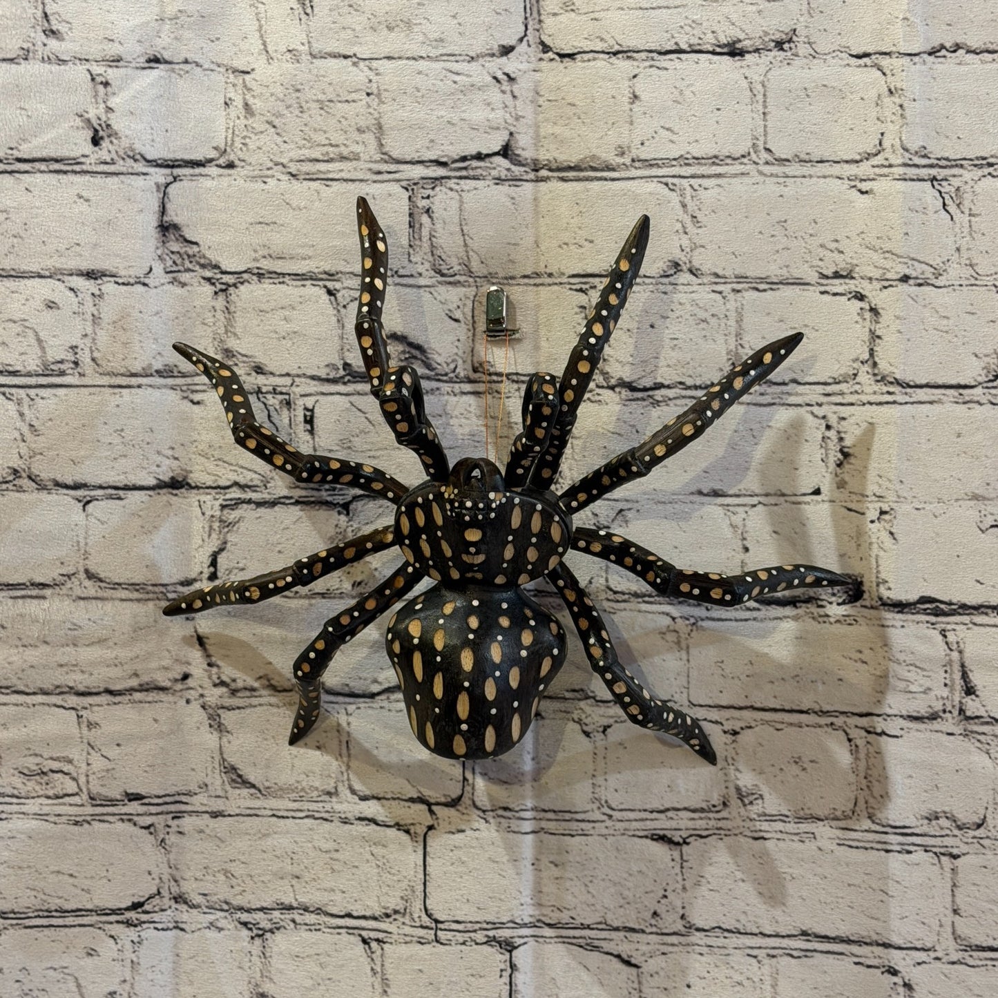 30cm x 25cm Brown Spots Wooden Spider Carving Hand Walking Tarantula Statue2