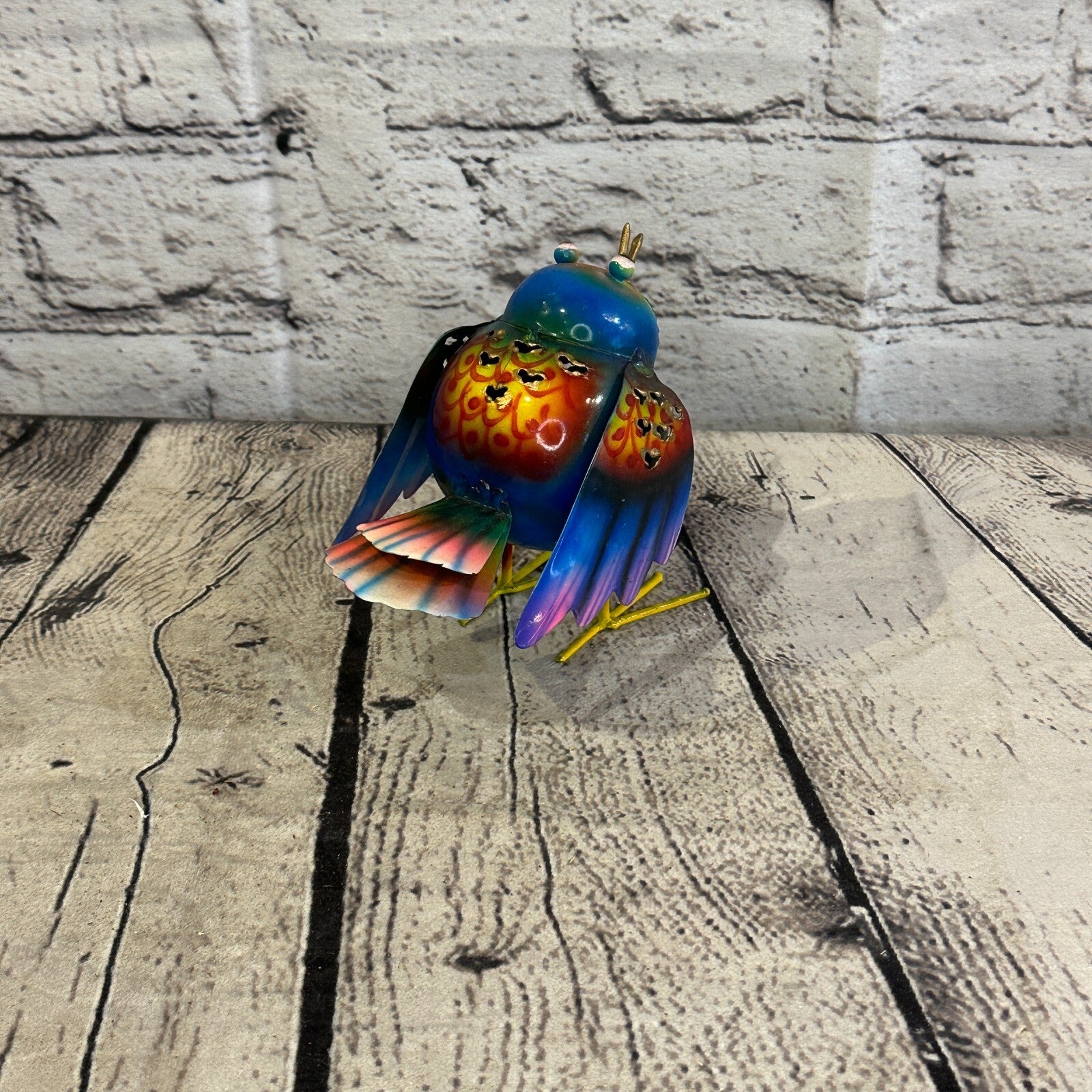10cm x 10cm Bright Blue Bird Metal Tin Wall Hanging Ornament Painted Statue4