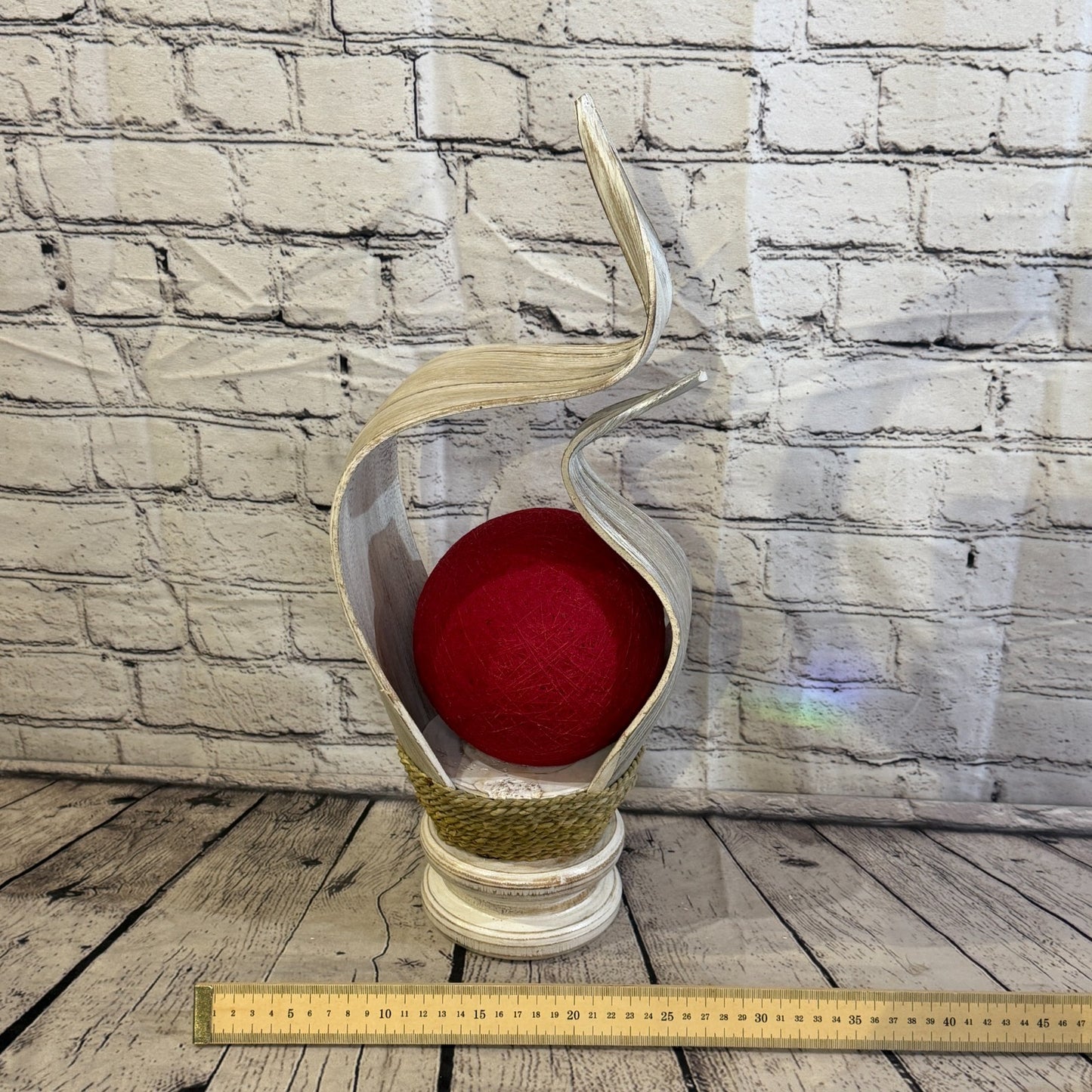 Red Light White Natural 50cm Tall Leaf Lamp Twist LED UK Mains Plug Design 106
