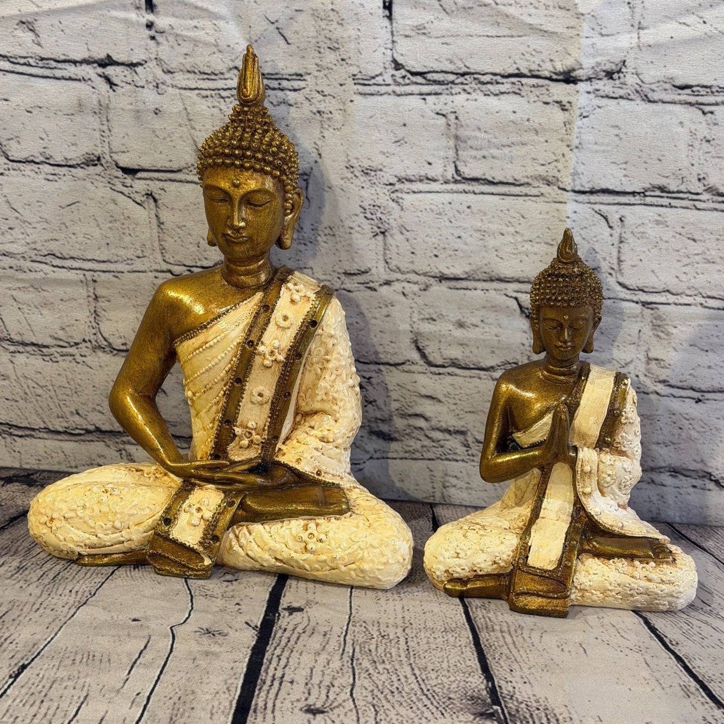 White & Bronze 30cm x 20cm Large Thai Spike Buddha Sitting Statue Resin Hindu8