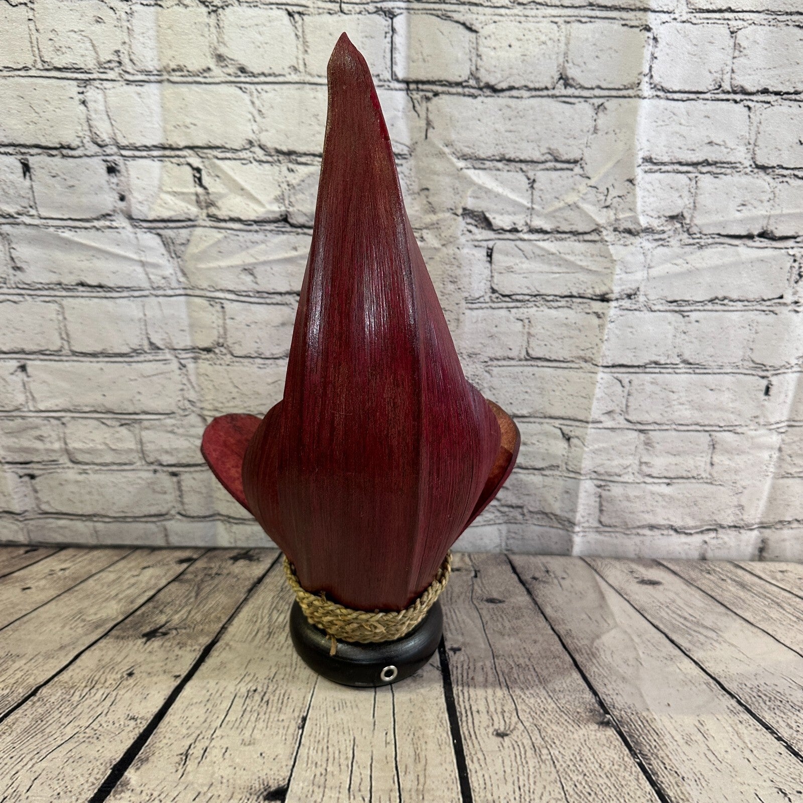 Red Red Leaf Natural 45cm Tall Leaf Lamp Twist LED UK Mains Plug Design 73