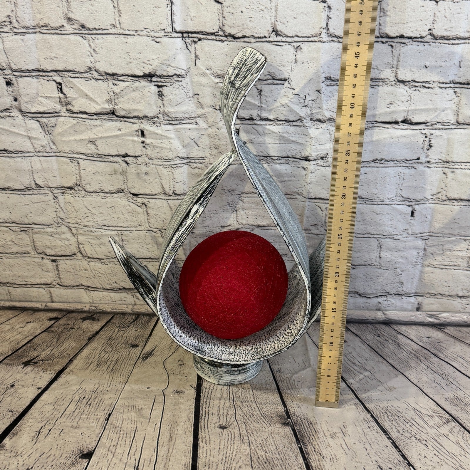 Red Light Silver Natural 45cm Tall Leaf Lamp Twist LED UK Mains Plug Design 84