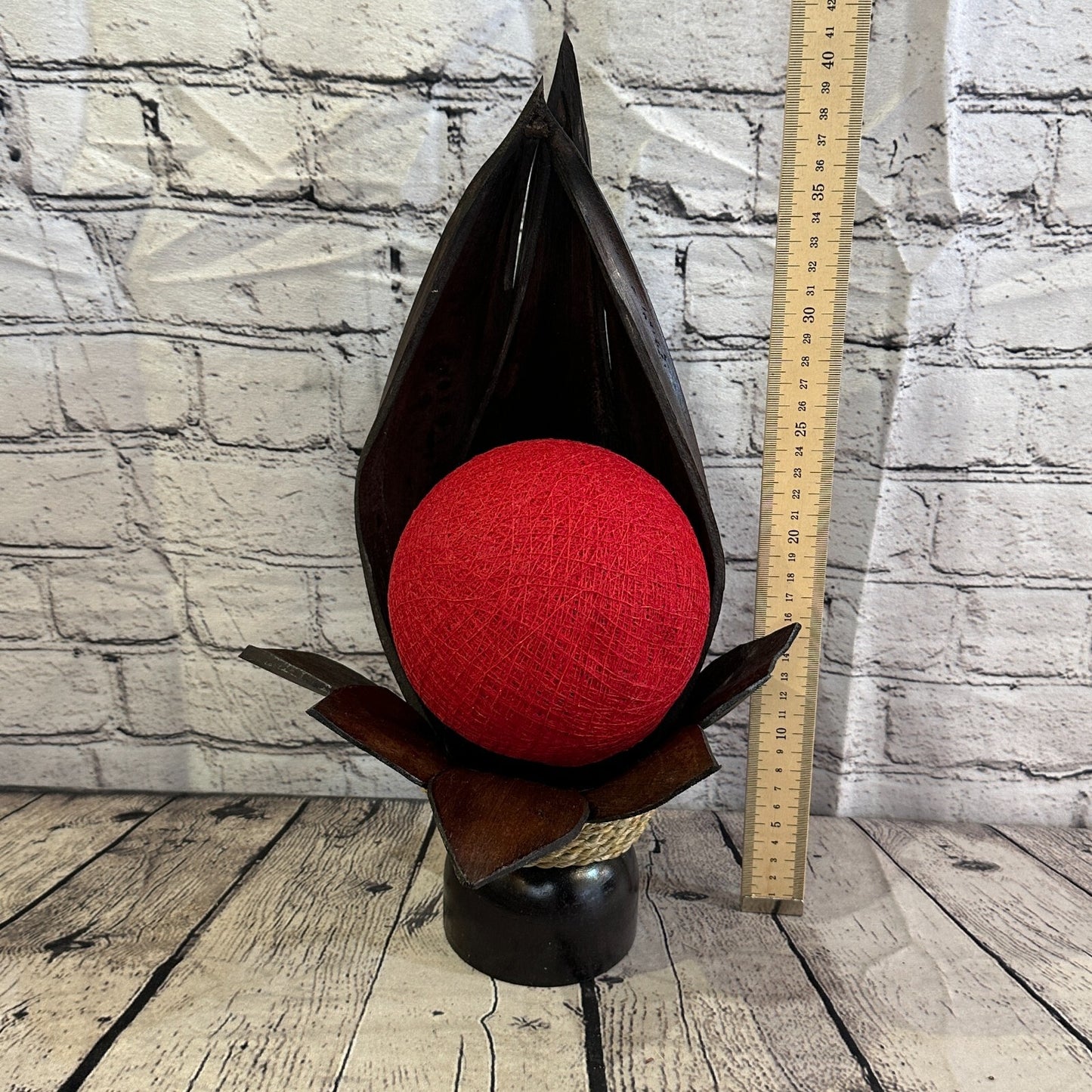 Red Brown Leaf Natural 40cm Tall Leaf Lamp Twist LED UK Mains Plug Design 94