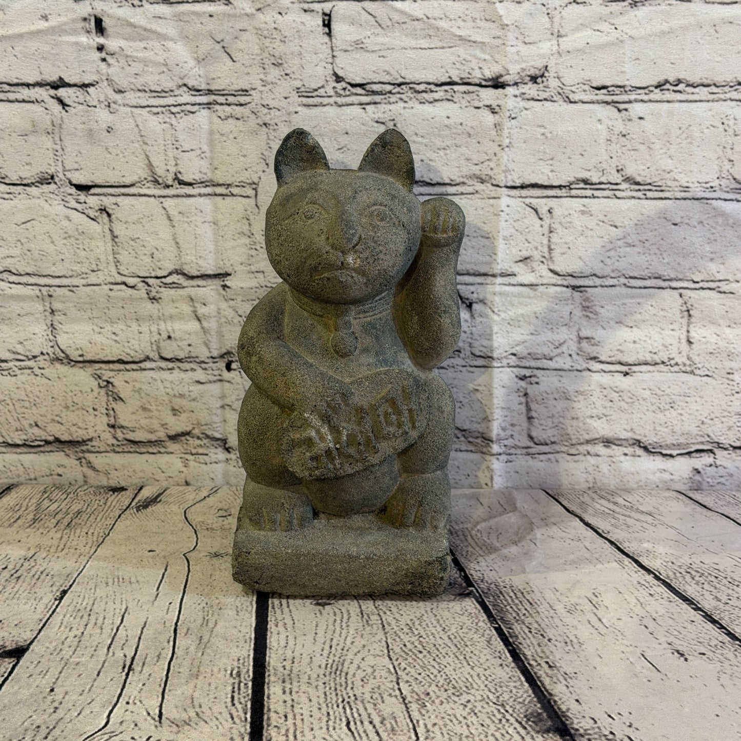 Maneki-Neko Lucky Cat Stone Garden 25cm x 15cm Ornament Indoor Statue Hindu1