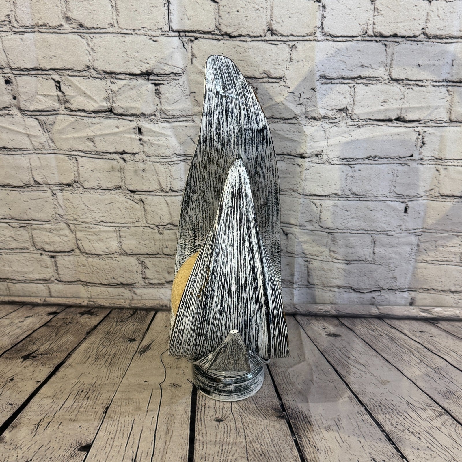 White Light Silver Natural 45cm Tall Leaf Lamp Twist LED UK Mains Plug Design 83