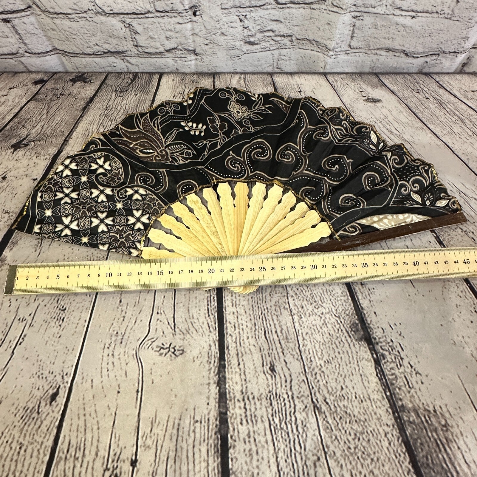 45cm x 25cm Handheld Folding Fans Fabric Fan Bamboo Dance Party Wedding Cosplay2