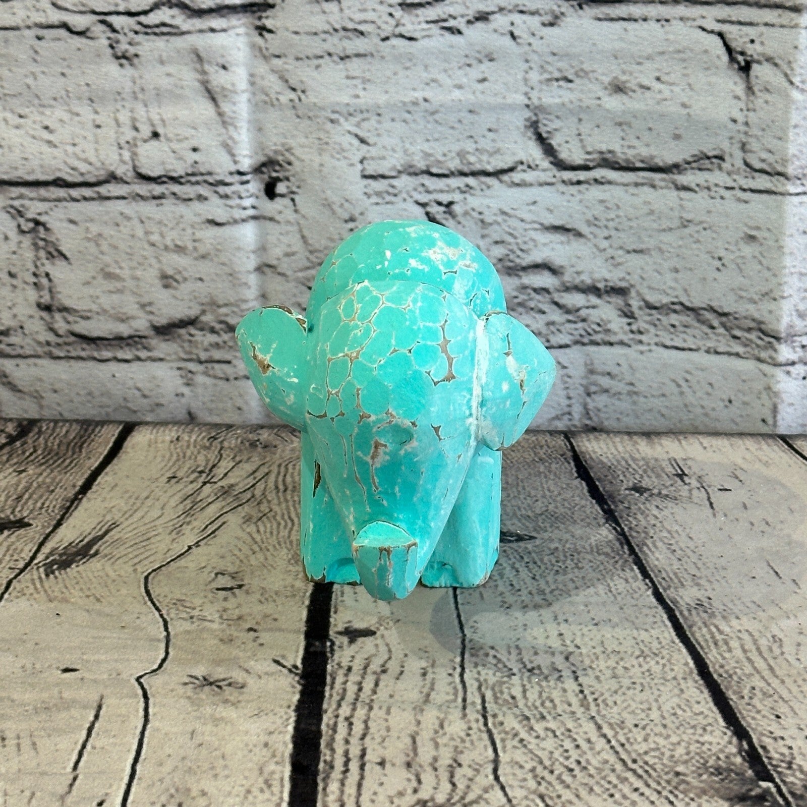 Green Wooden Elephant With Shabby Pattern 10cm x 10cm Handmade and Fairtrade1