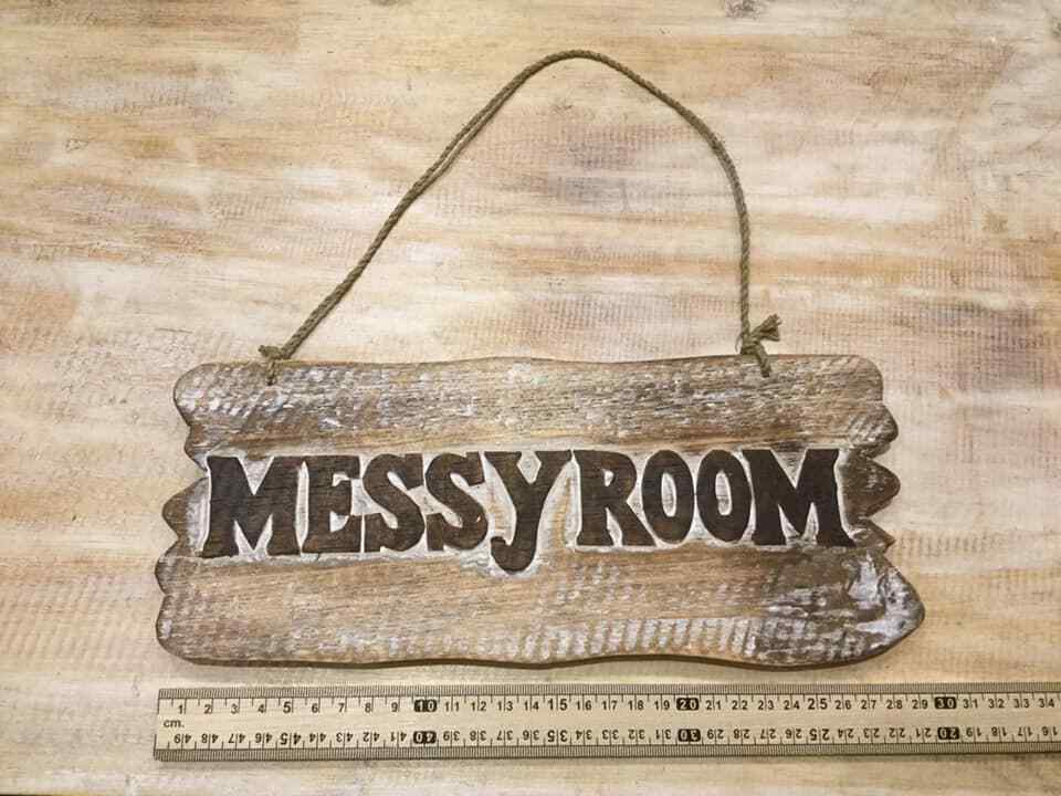 Messy Room Word Sign Plaque Outdoor Garden Shed Den Bar Shop 30cm x12cm2