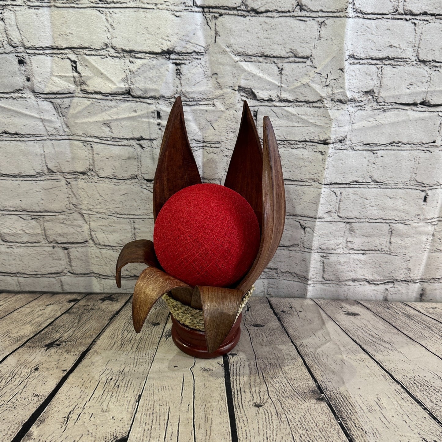 Red Light Brown Natural 35cm Tall Leaf Lamp Twist LED UK Mains Plug Design 31