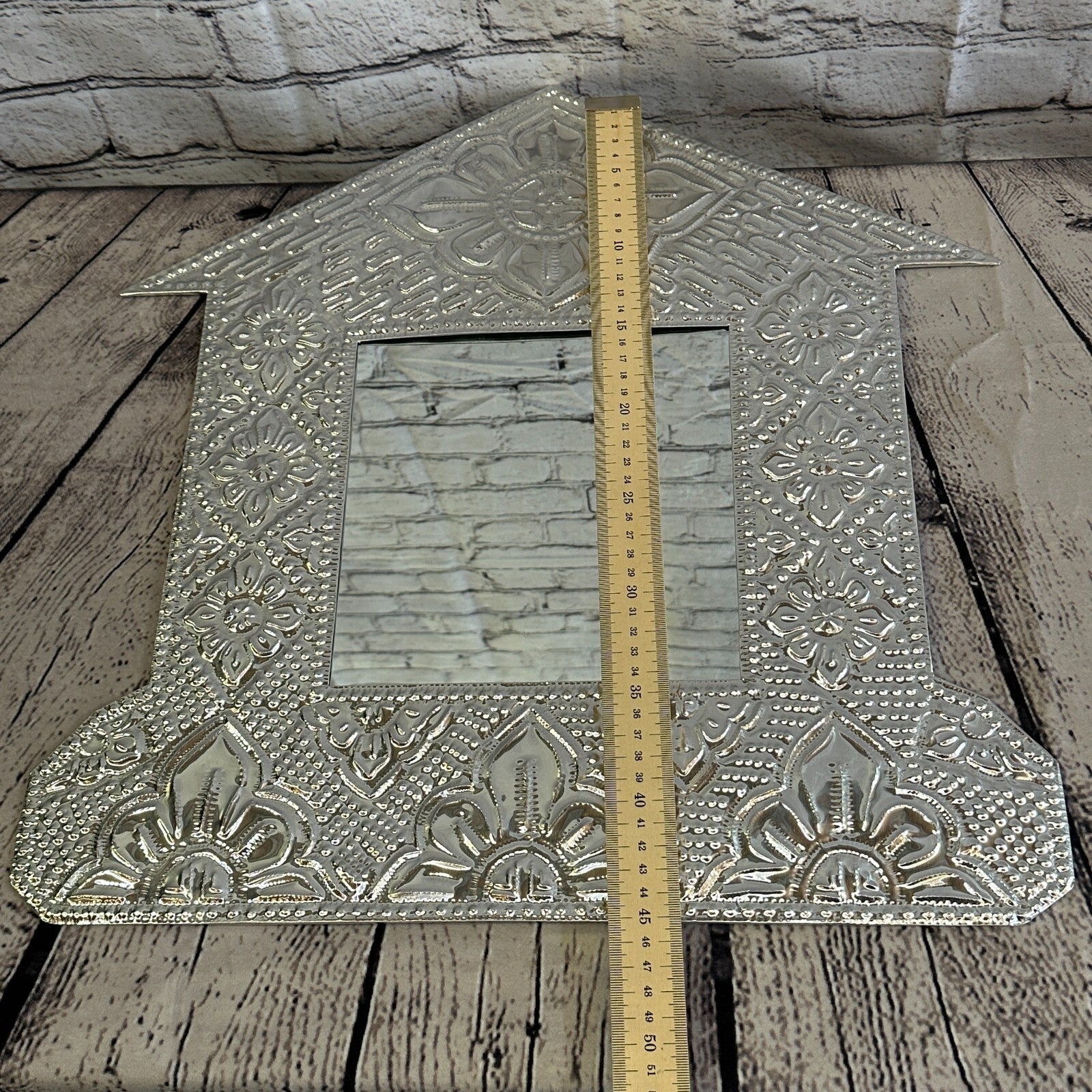 45cm Aluminium Stamped House Flower Mirror Wall Hangings for Home Decoration4