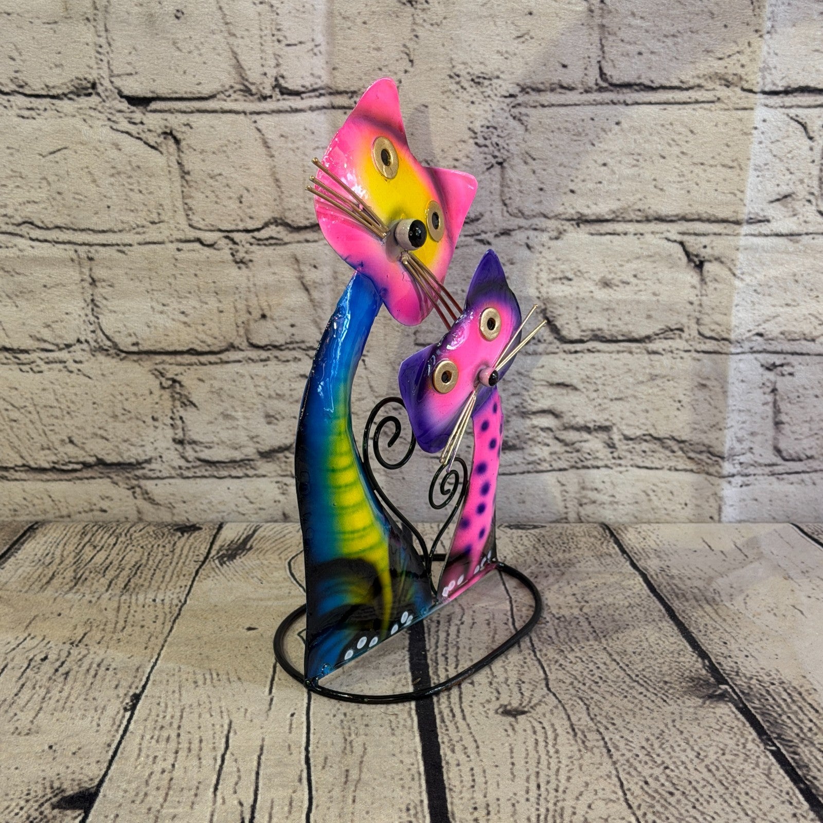 25cm x 15cm Double Cat Bright Vibrant Metal Tin Standing Ornament Statue2