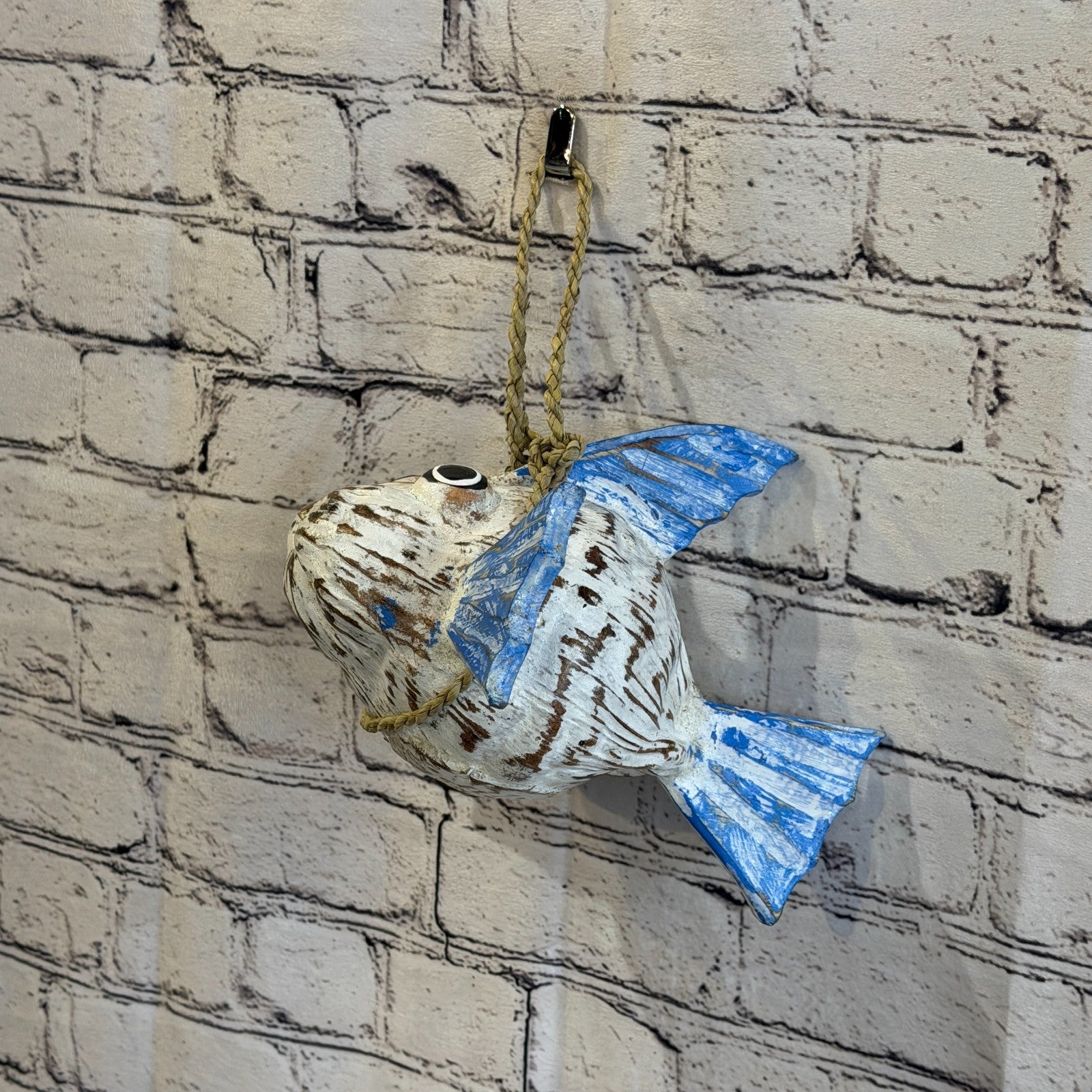 White Blue Fins Folk Art Painted Puffer Fish Coconut Shell Ornaments Hanging9