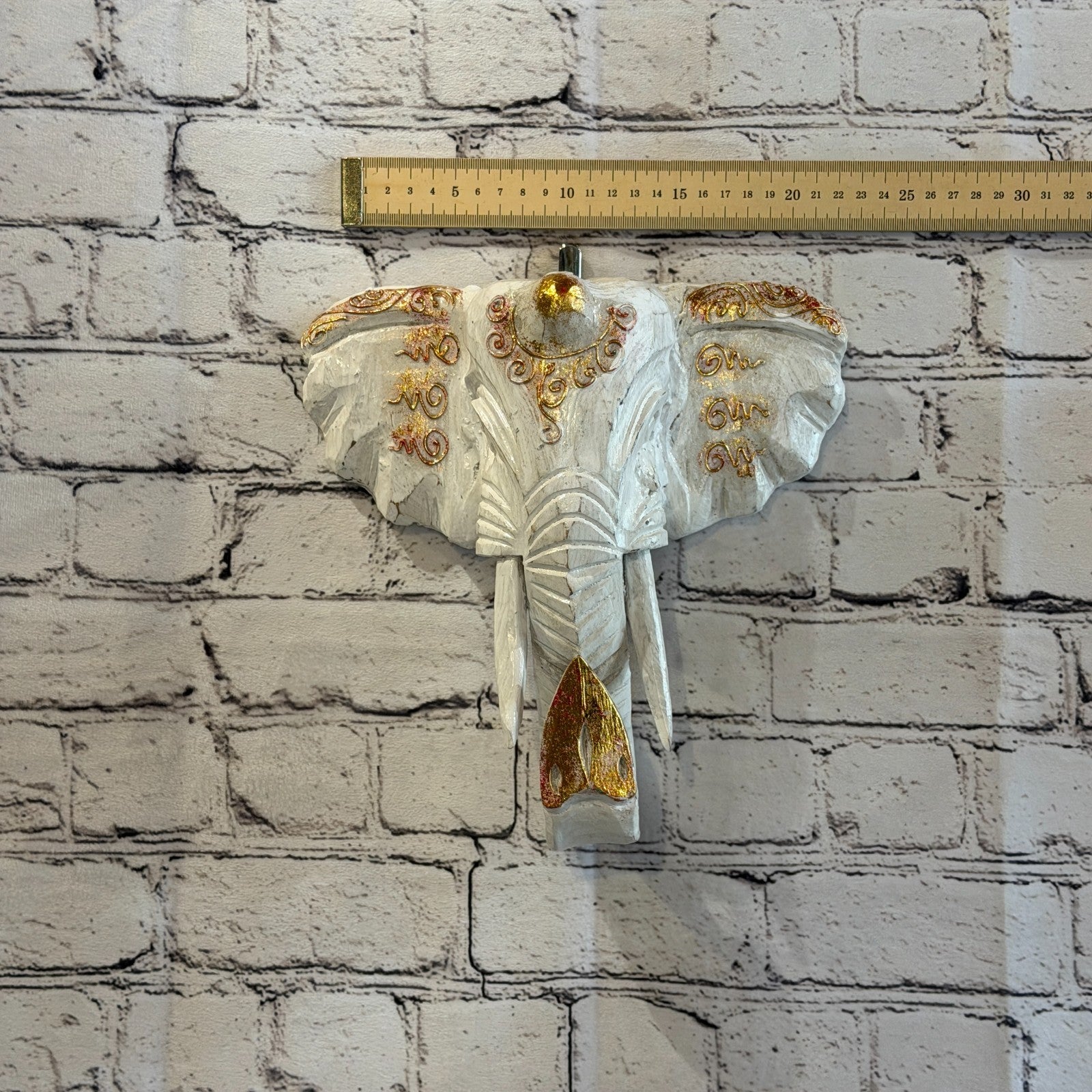 25cm x 25cm White Gold Painted Wood Elephant Head Wall Mounted Art Shabby3