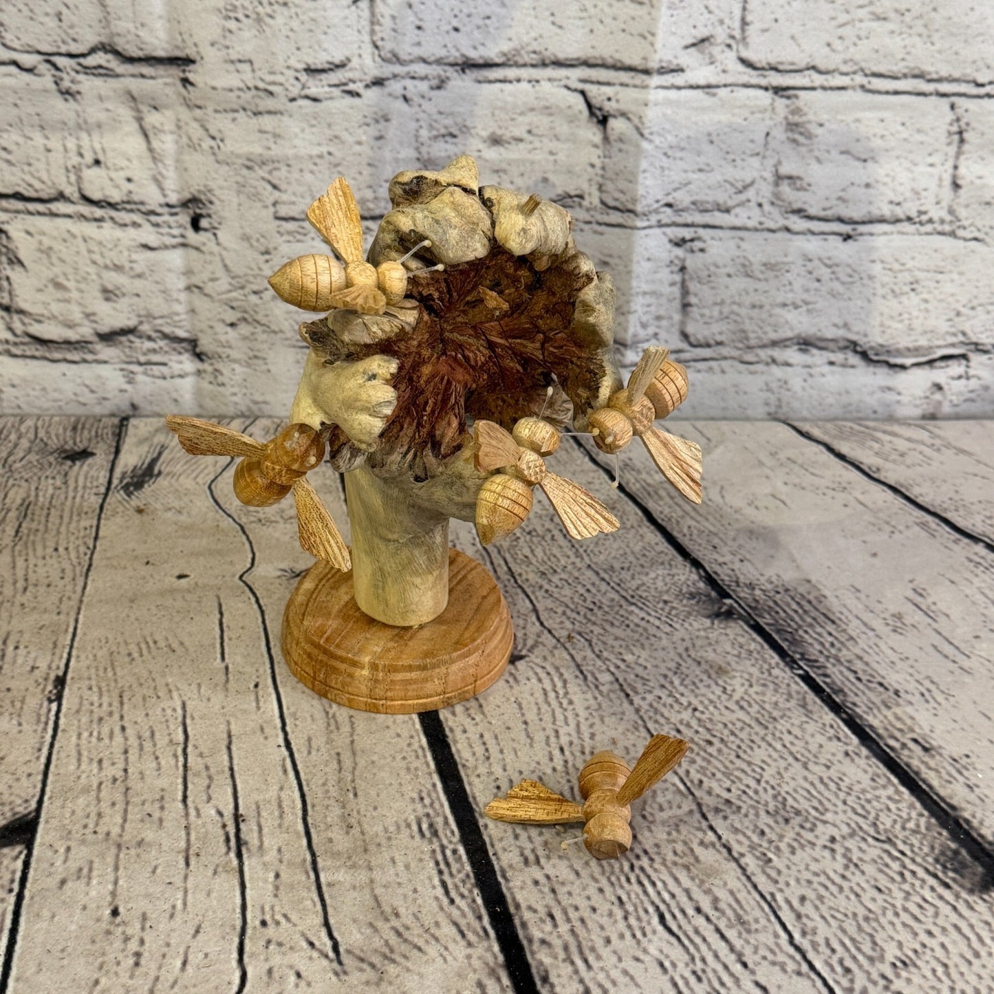 5 Bees Honeycomb Mushroom Bee Parasite Wood Ornament Natural Carving Wooden5