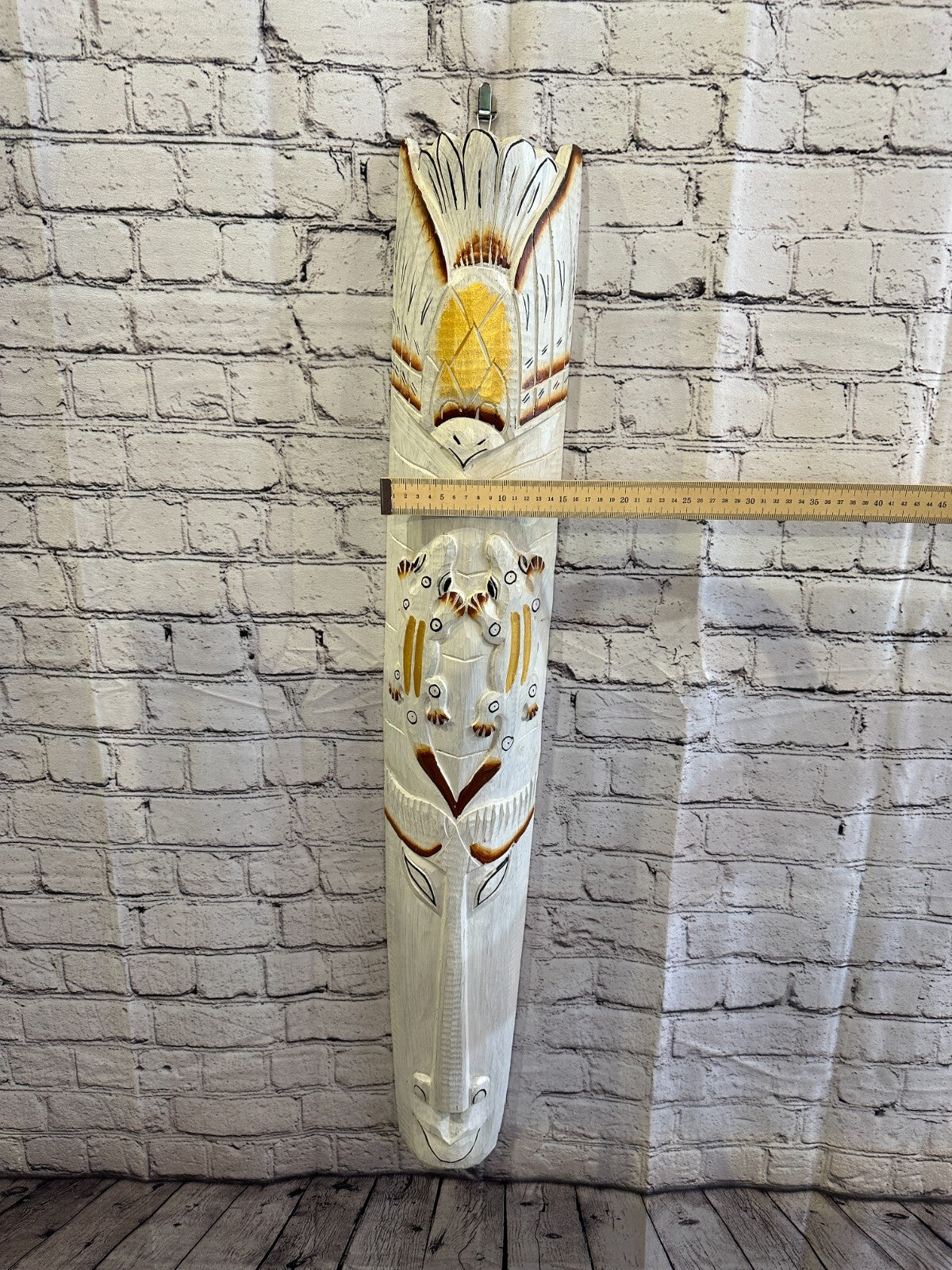 100cm White Gecko Hand Carved Fair Trade Wooden Animal Wall Art Hang Mask4