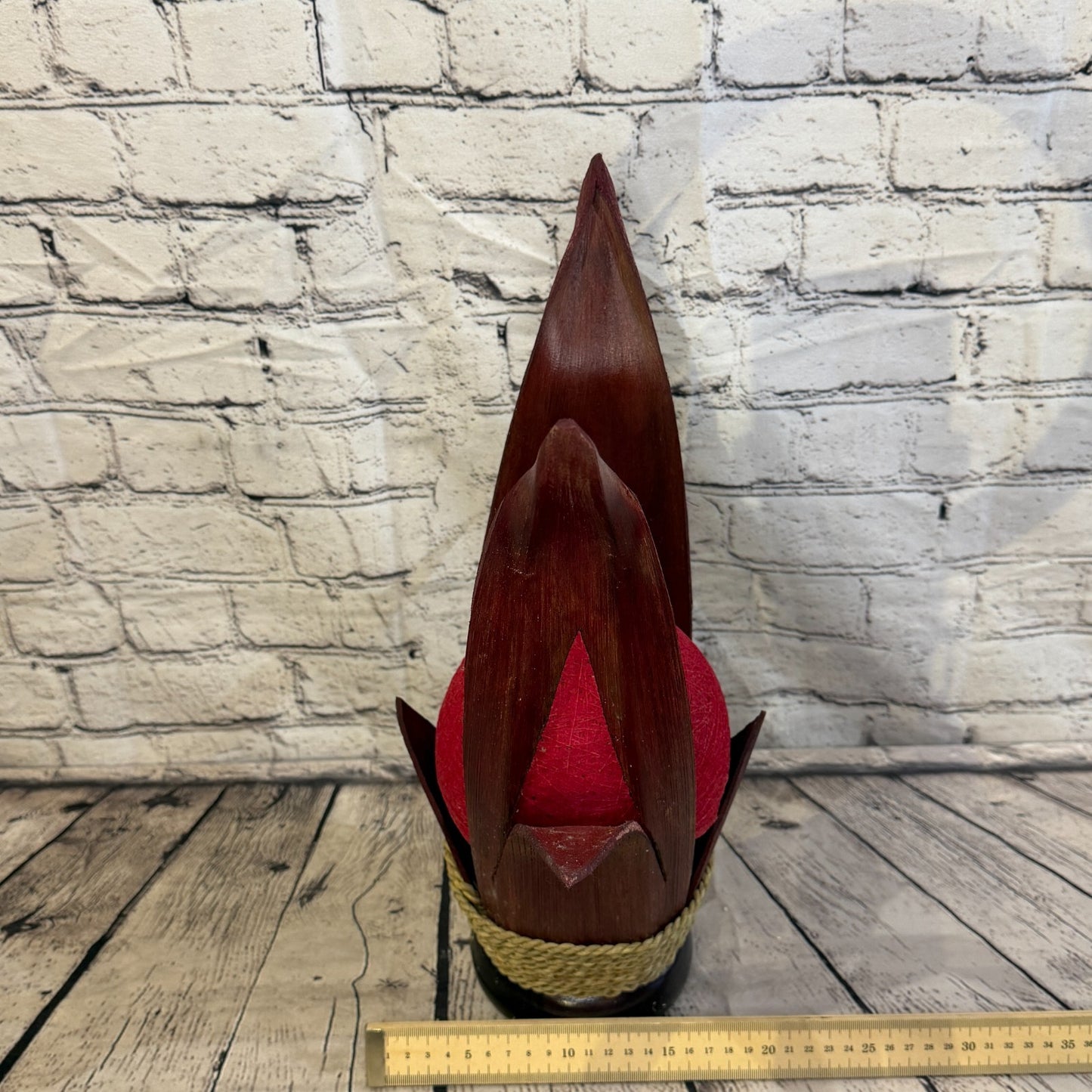Red Light Red Natural 45cm Tall Leaf Lamp Twist LED UK Mains Plug Design 47