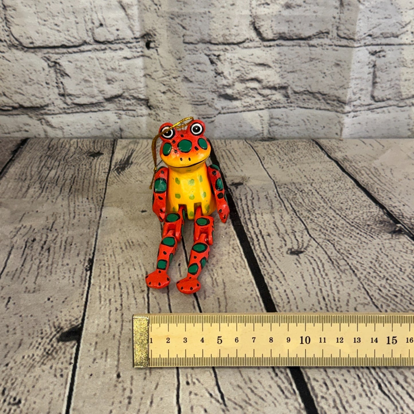 10cm Red Frog Sitting Animal, Wooden Shelf Ornament Handmade Fairtrade6