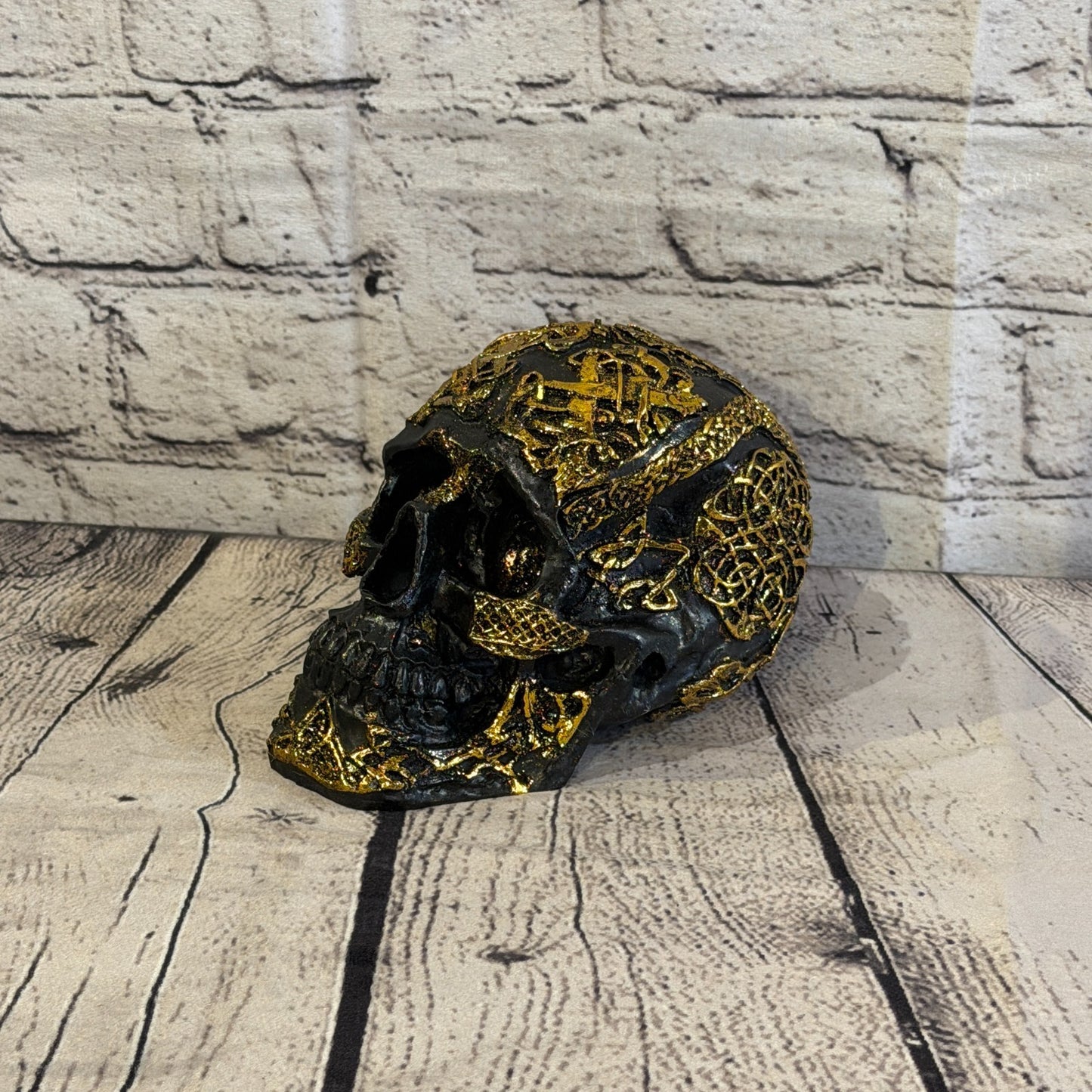 Black Gold 15cm x 10cm Gothic Celtic Knot Skull Crucifix Statue Resin0