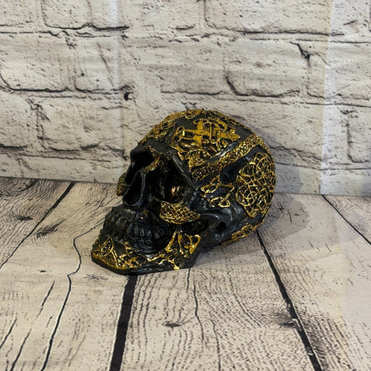 Black Gold 15cm x 10cm Gothic Celtic Knot Skull Crucifix Statue Resin0