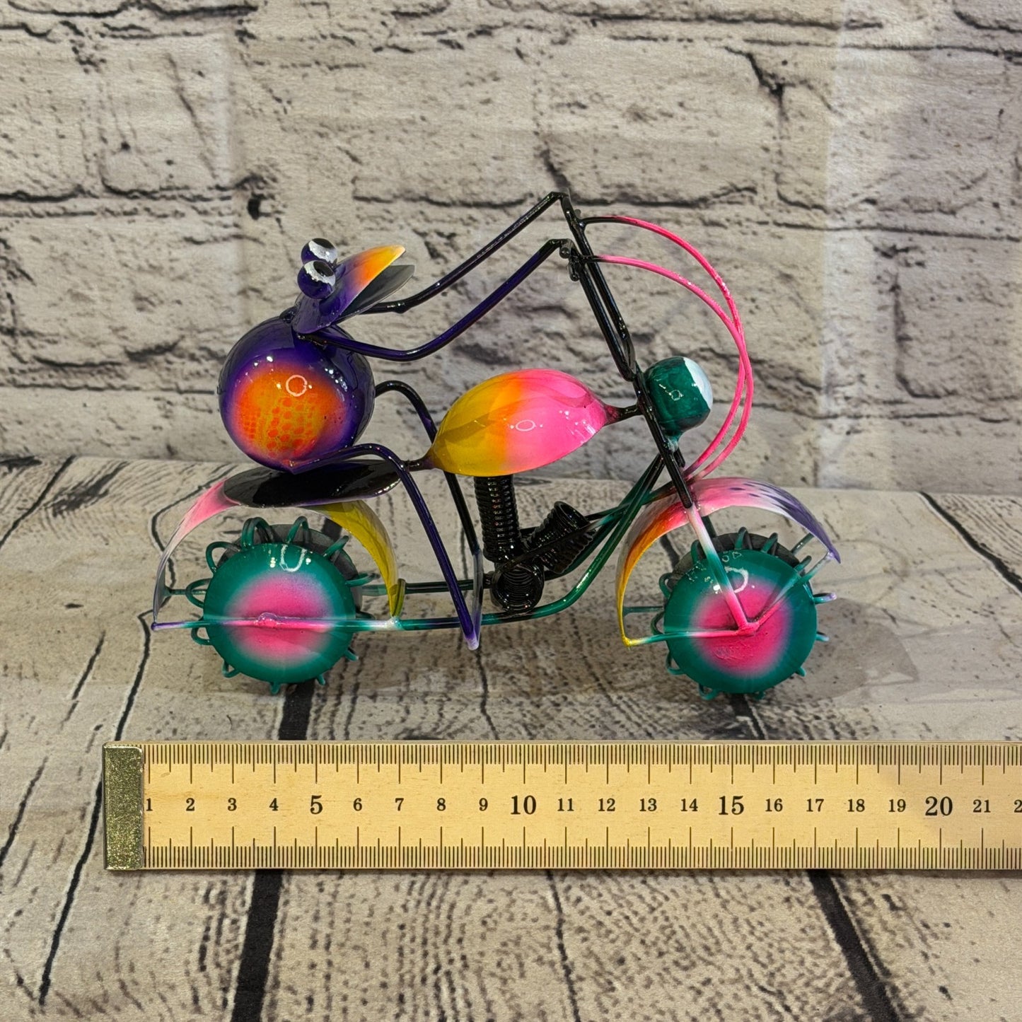 18cm x 15cm Frog Riding Motorbike Purple Metal Tin Wall Hanging Ornament Statue6