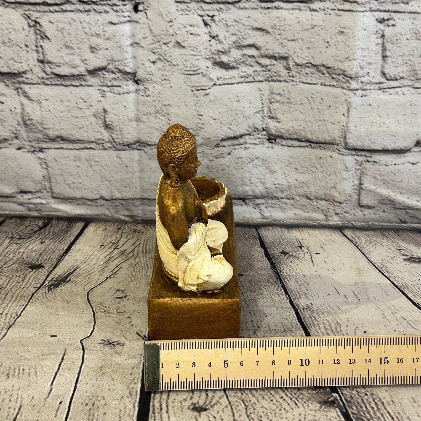 White & Bronze 15cm x 15cm Thai Buddha Tea Light Holder Statue Resin Hindu8